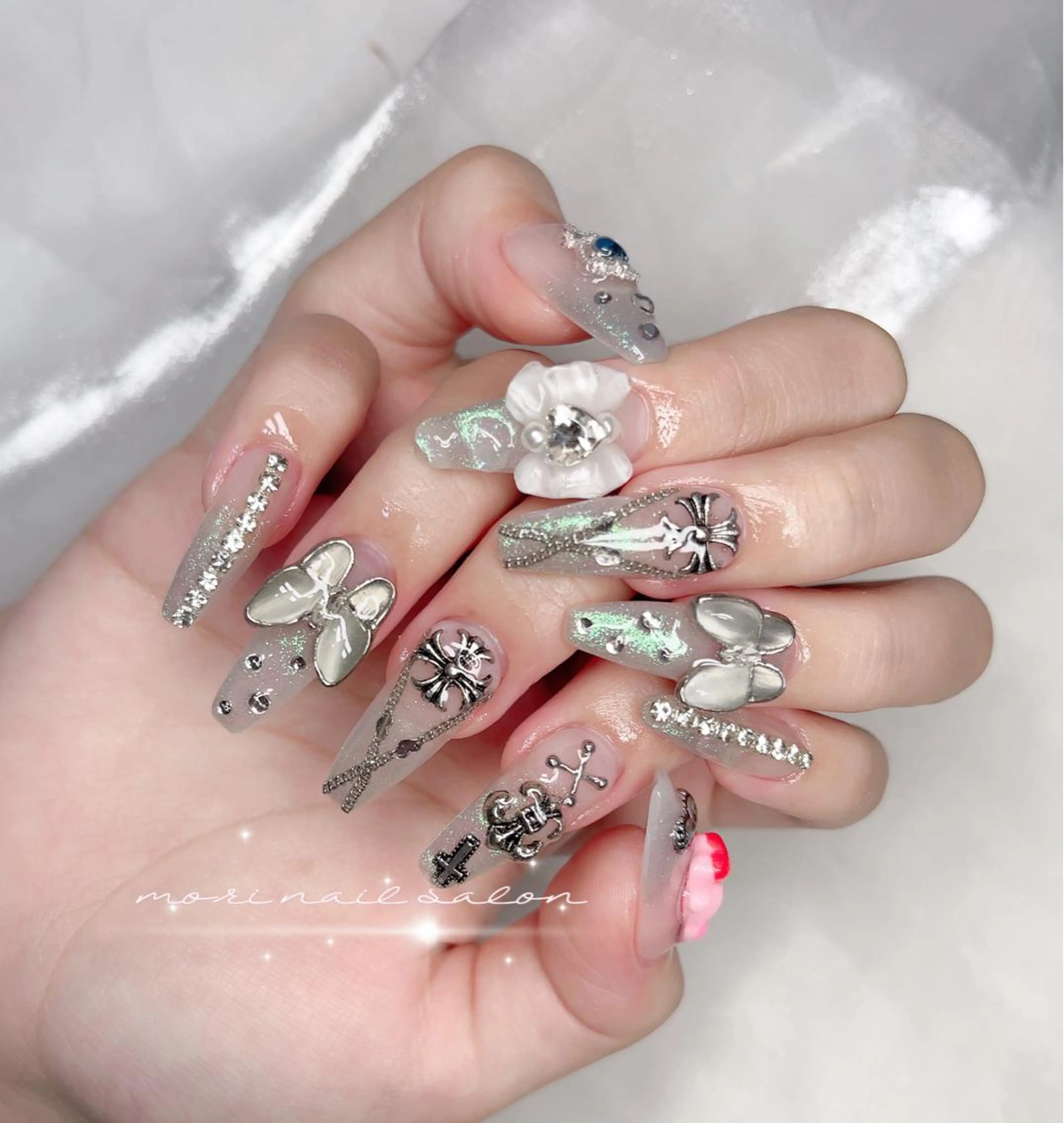ネイル ハンドネイル 森 ネイルサロンのネイルデザイン