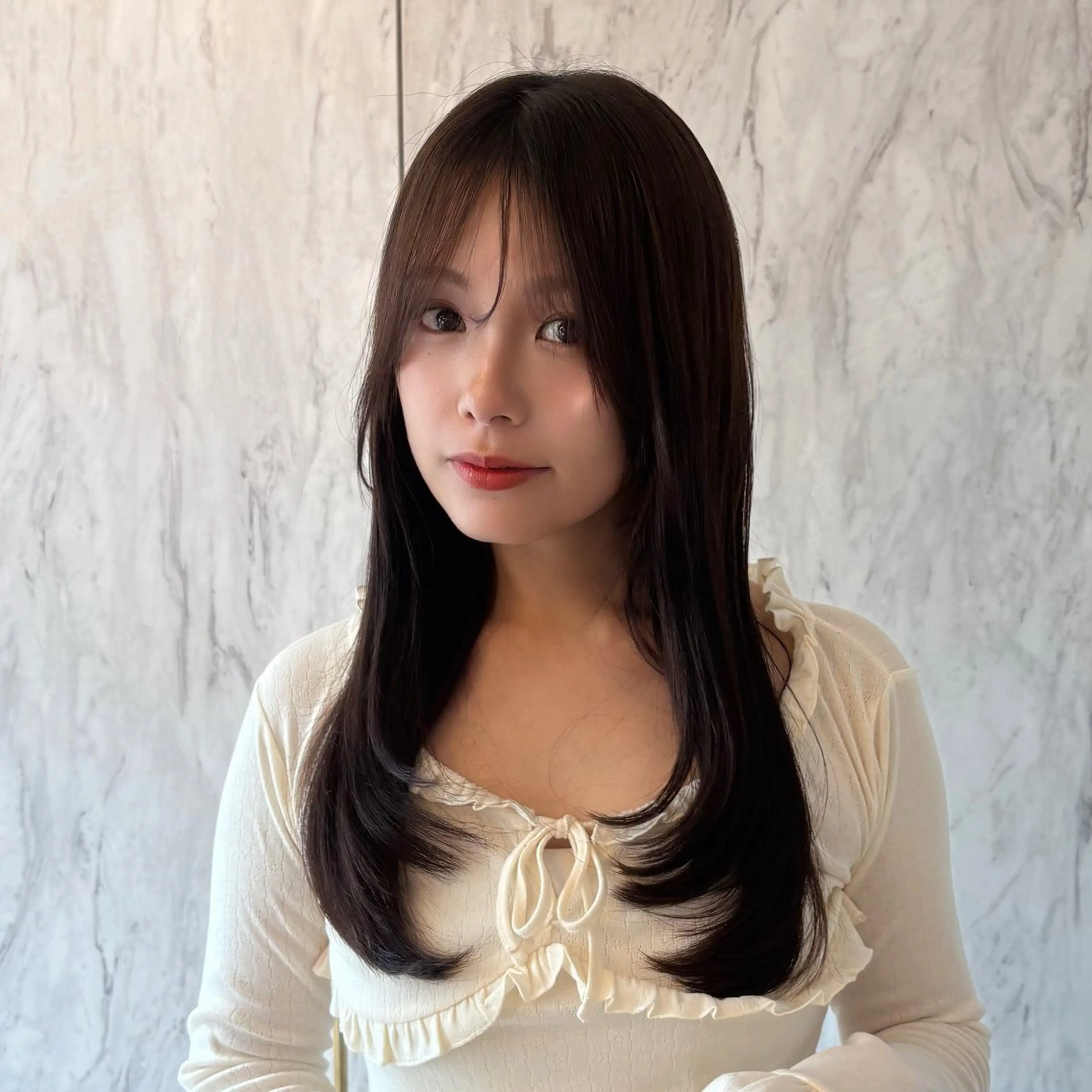 ロング カラー パーマ ヘアアレンジ メンズ キッズ カット ヘアカラー トリートメント 新宿/小顔レイヤー/ 顔まわり/西慶太朗のヘアスタイル