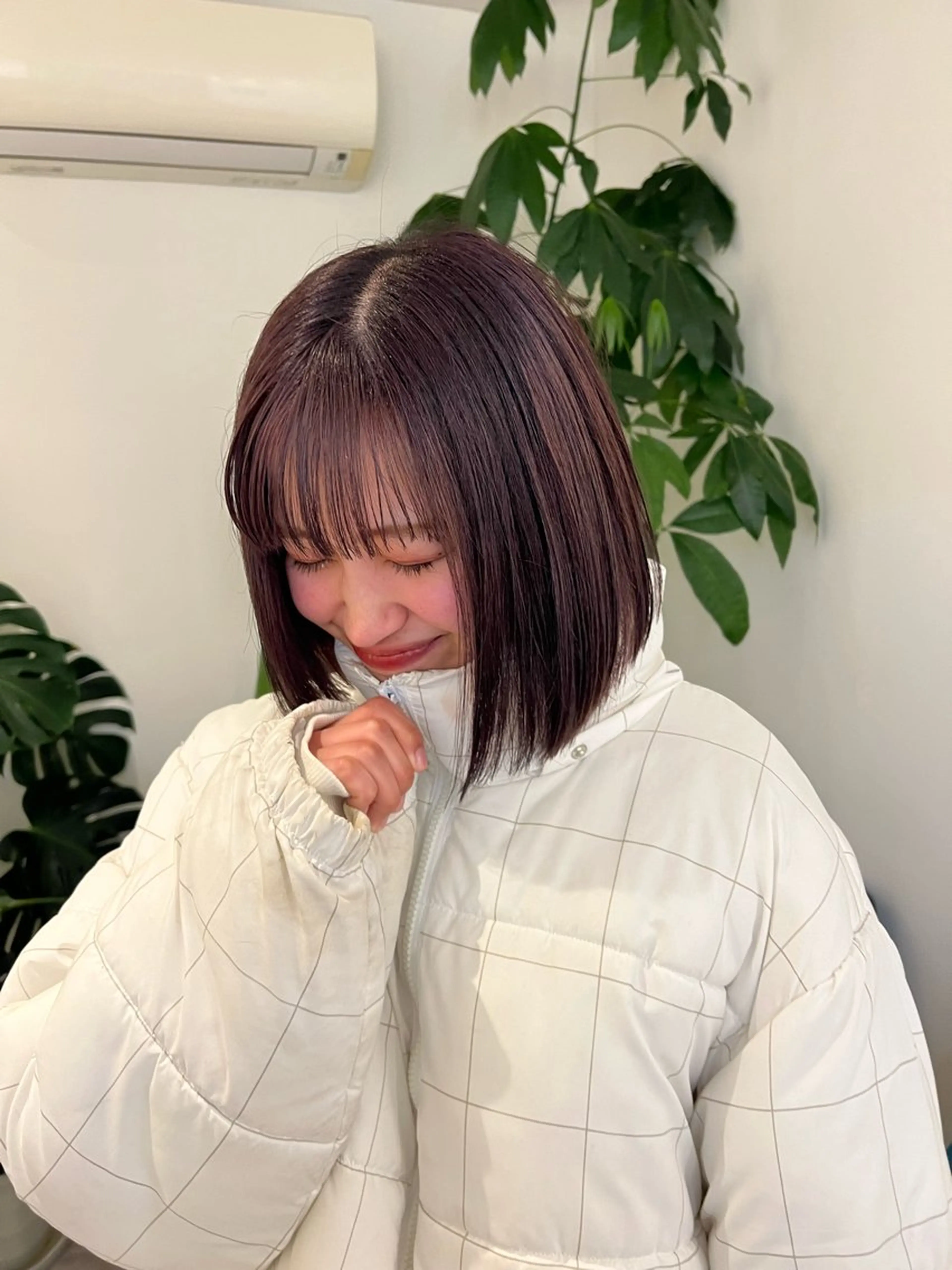 ショート パープルカラー ヘアカラー 丸田 美沙希のヘアスタイル