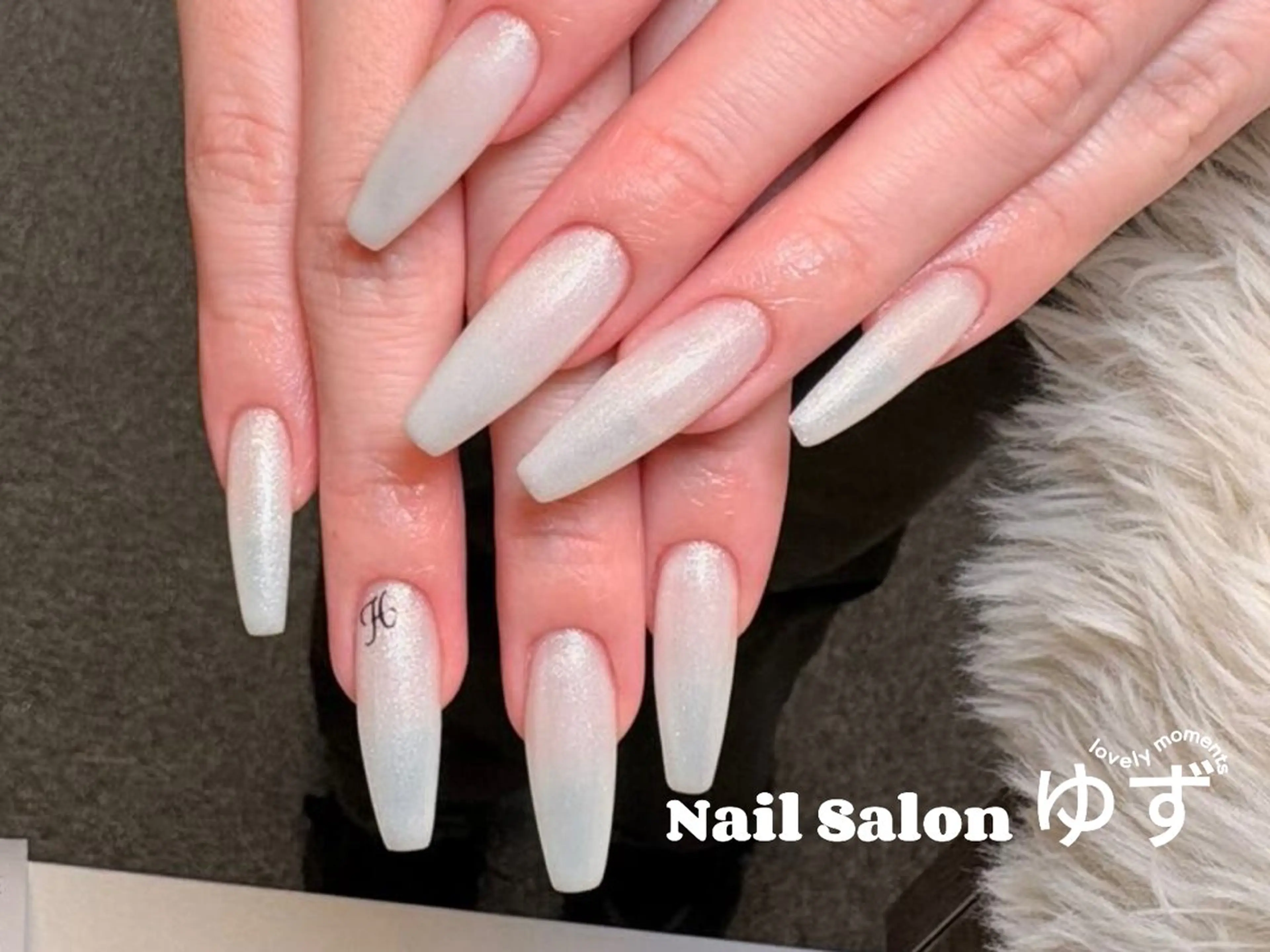 チップ長さ出しワンカラー/ラメグラテーションの写真