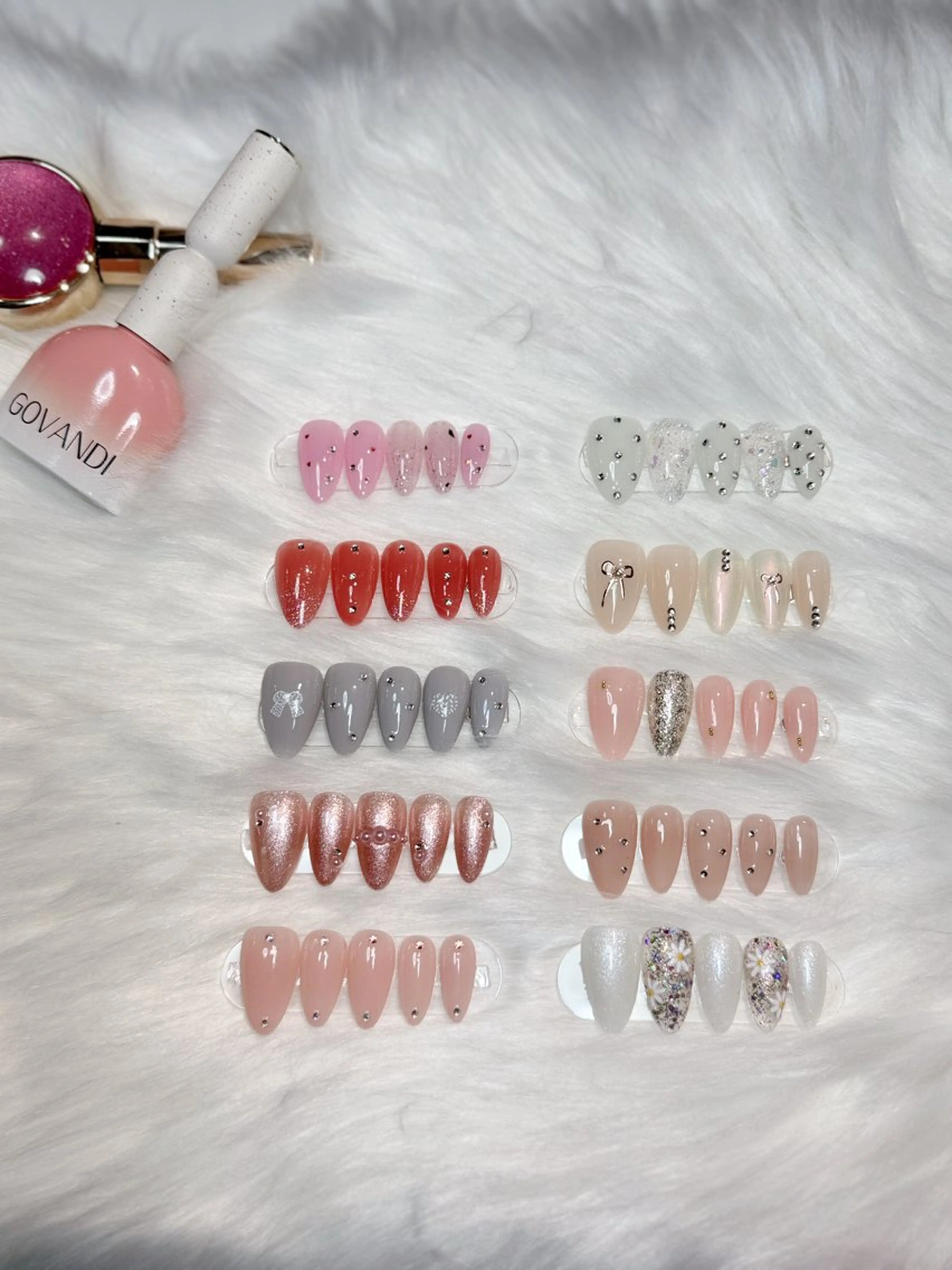 ネイル オーロラネイル チークネイル フットネイル フレンチネイル ジェルネイル ハンドネイル Nichi Nailsのネイルデザイン