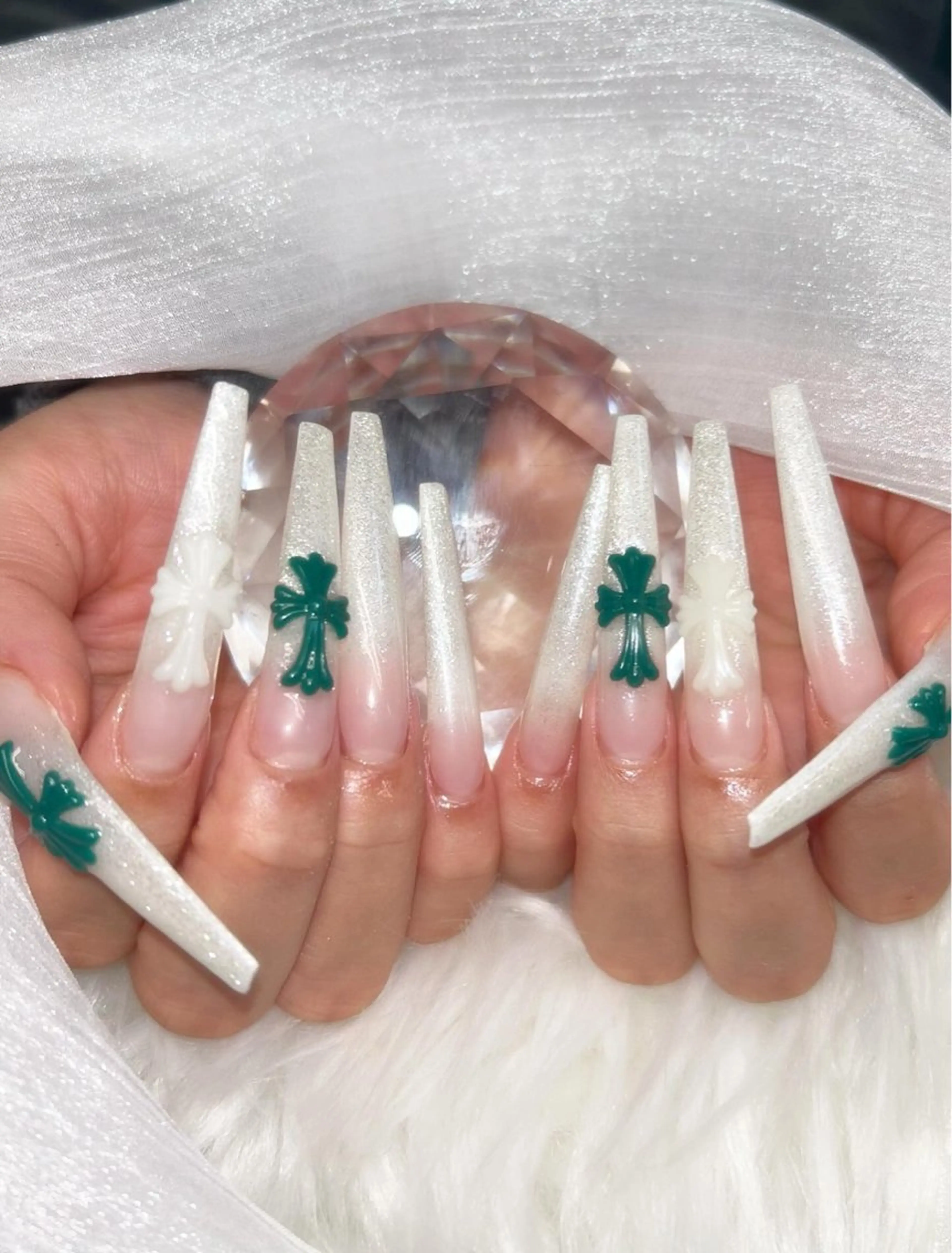 ネイル アートネイル オーロラネイル チークネイル 長さ出し フットネイル ハンドネイル Chan nailsのネイルデザイン