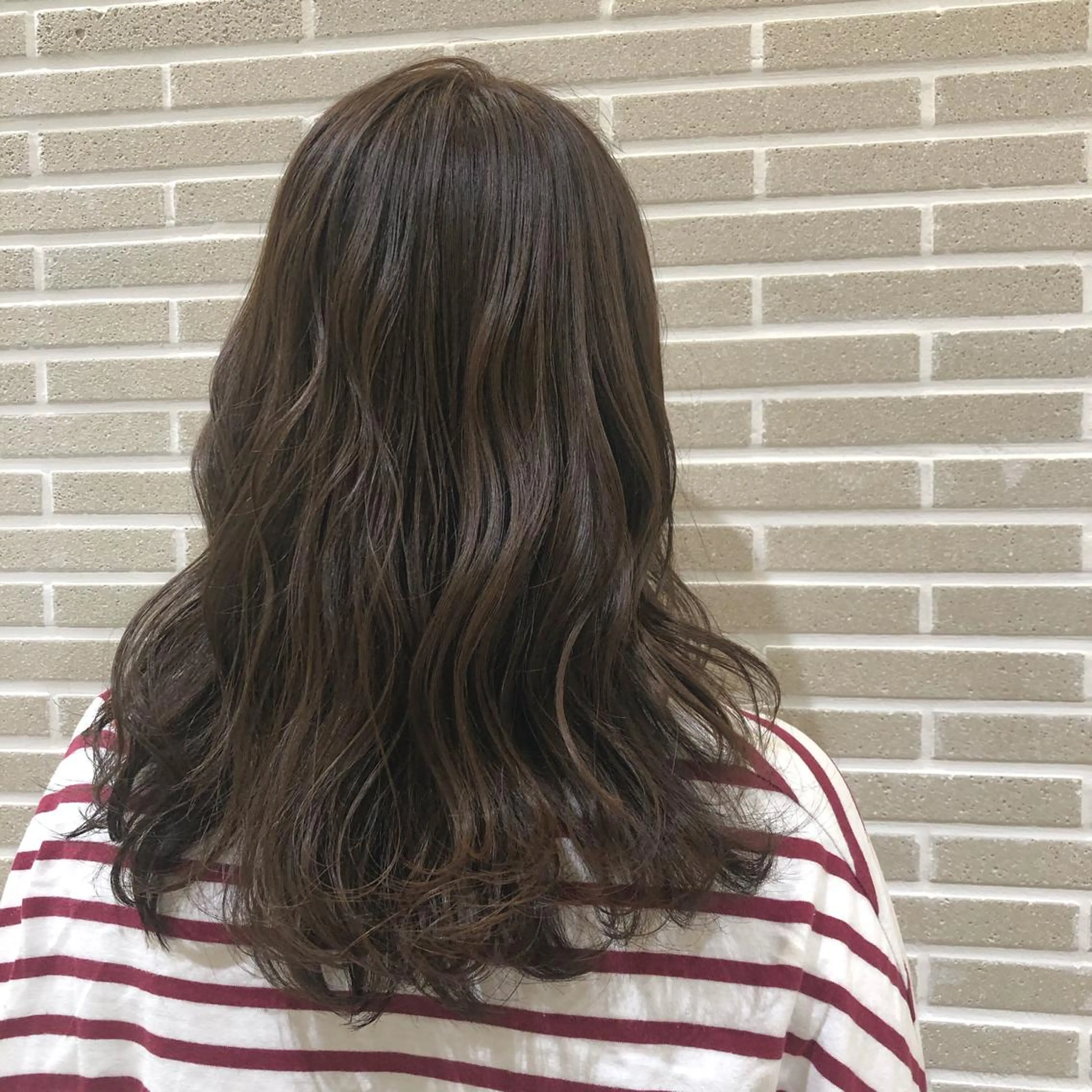 セミロング カット ヘアカラー トリートメント 植田 菜月のヘアスタイル