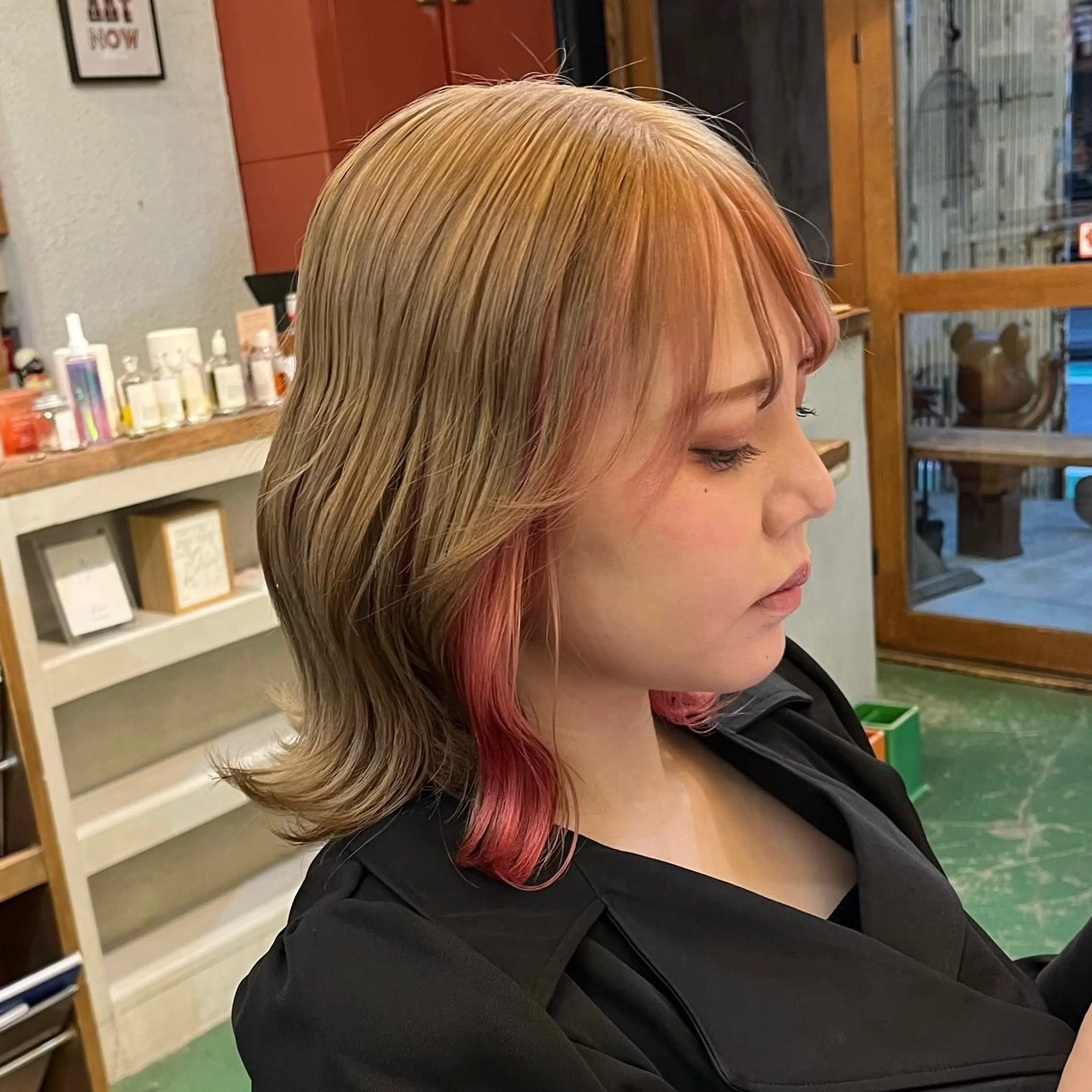 ミディアム 最強デザインカラー/ ブリーチ/アヤミ🌟のヘアスタイル