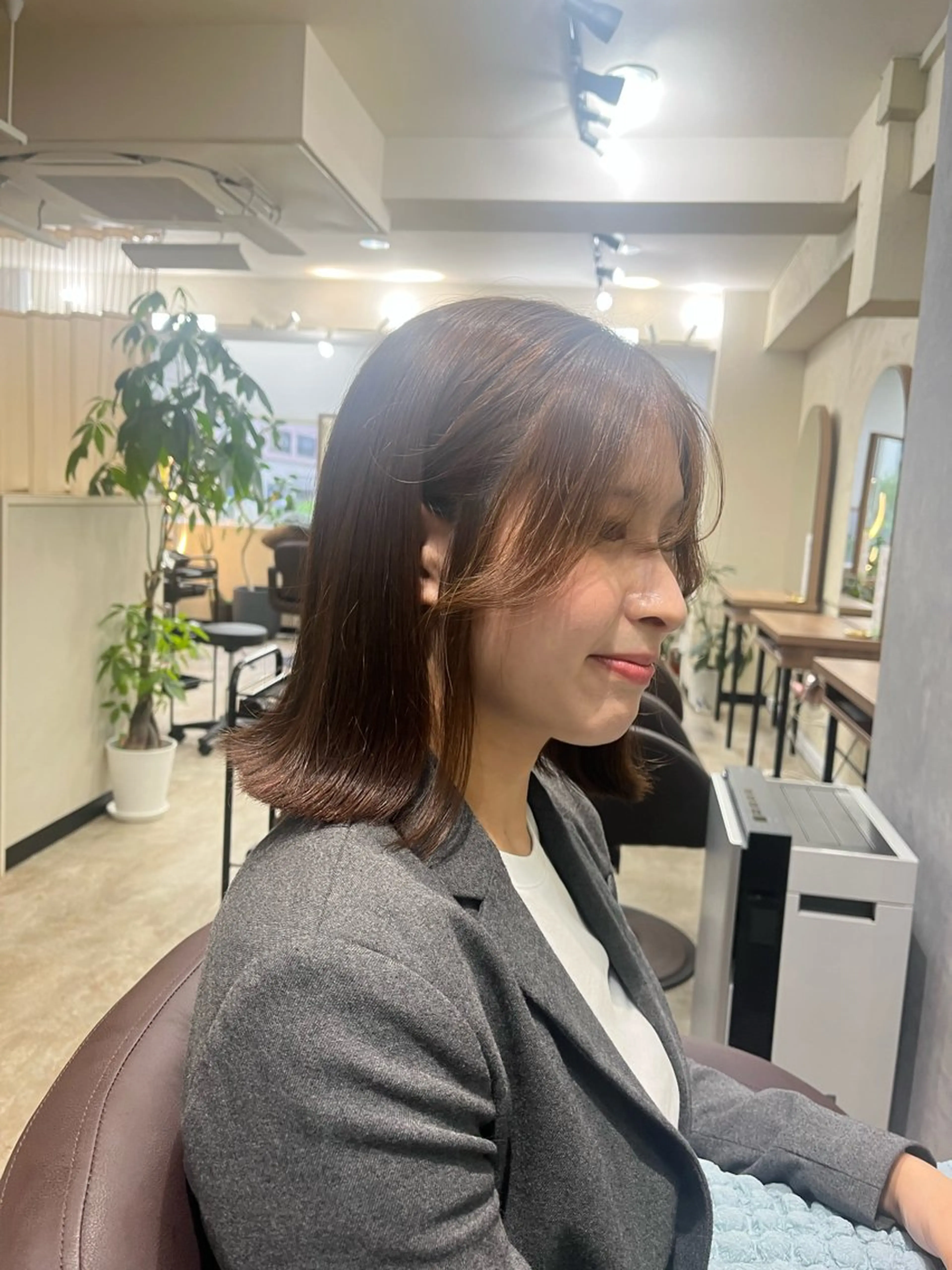 ミディアム ボブ カット hibiki / ハイトーン🎀のヘアスタイル