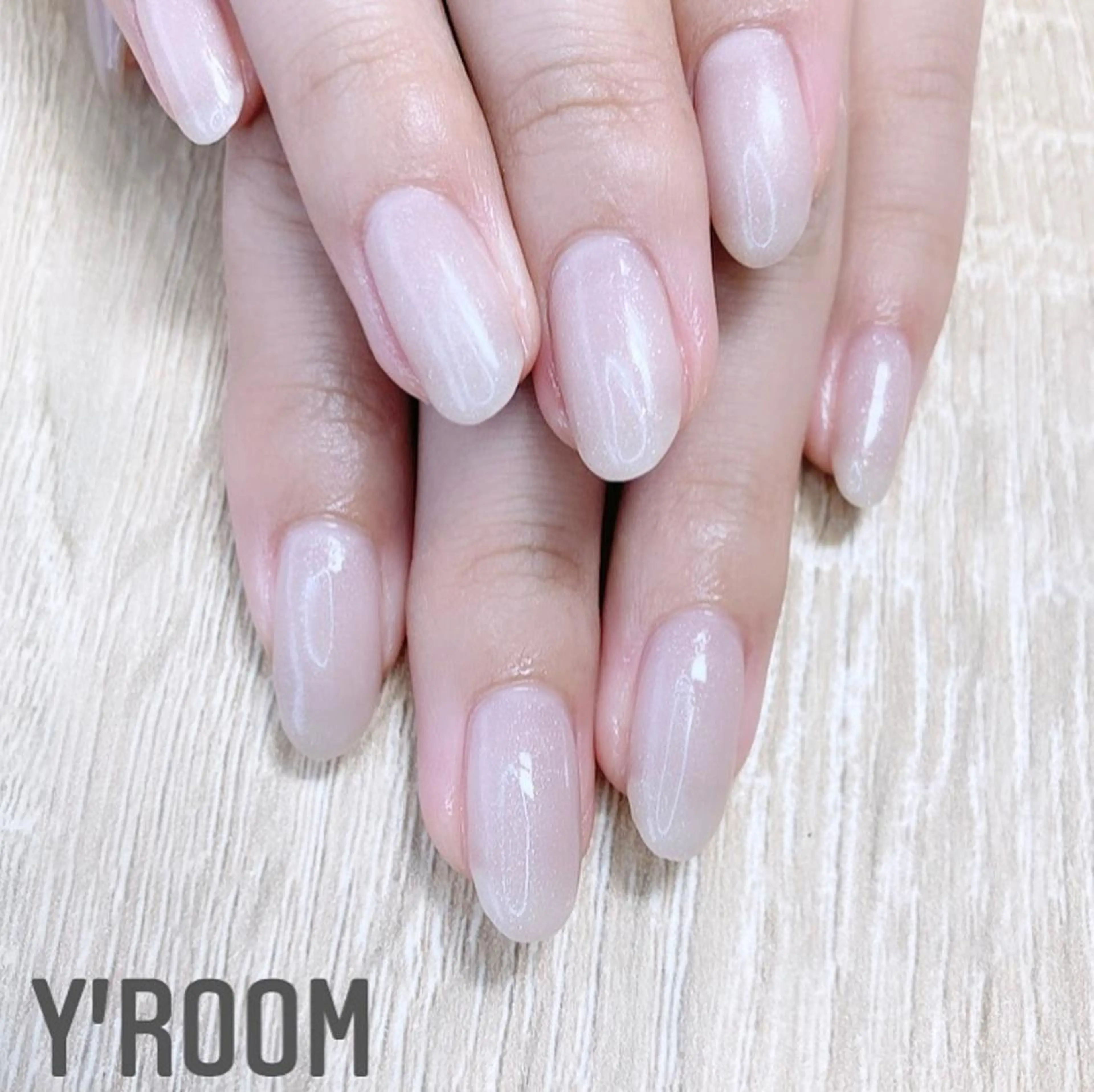 ネイル オーロラネイル フラッシュネイル フットネイル ジェルネイル 氷ネイル・うるうるネイル YUKA （ネイリスト）のネイルデザイン