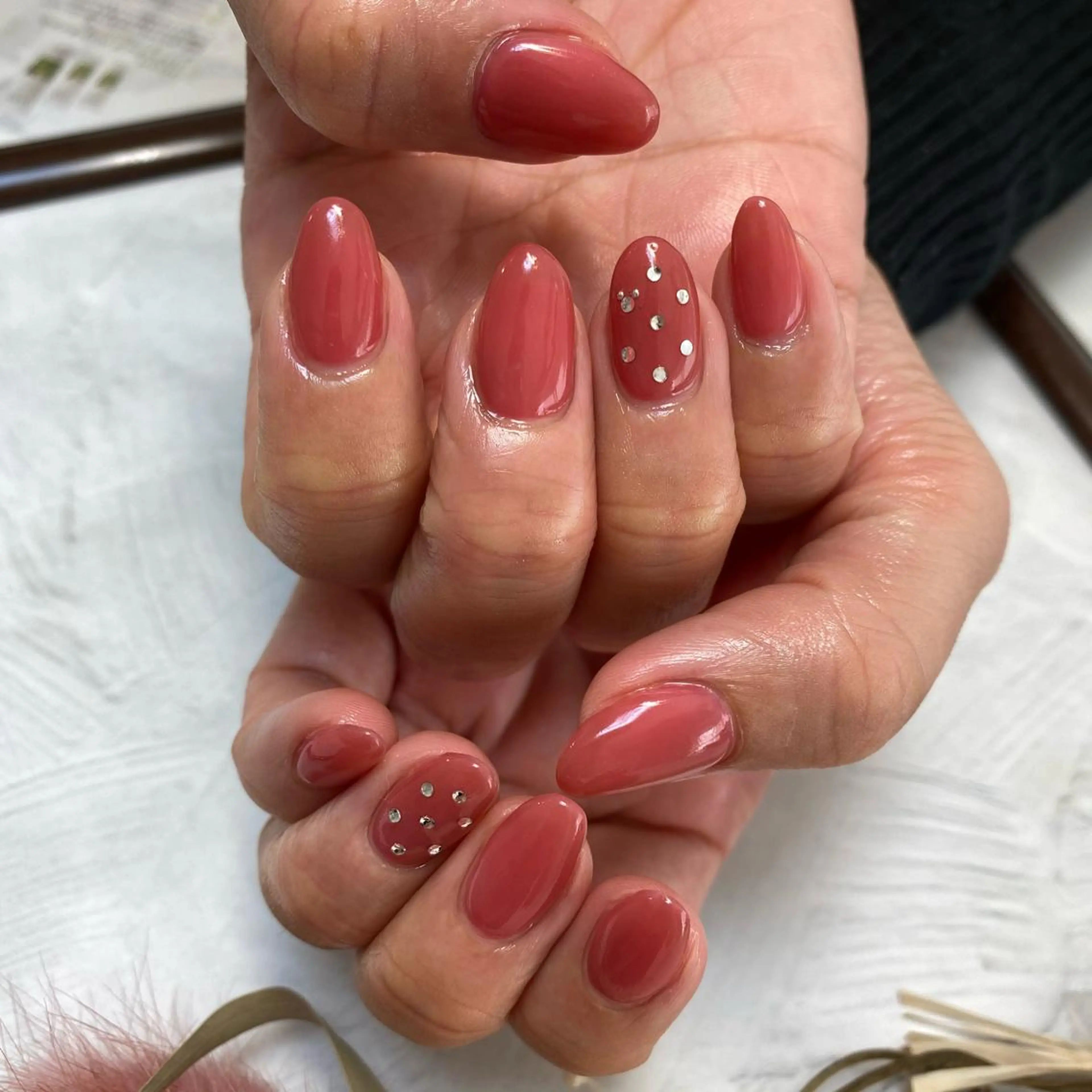 ネイル ストーンネイル ネイルPetit Ribbonのネイルデザイン