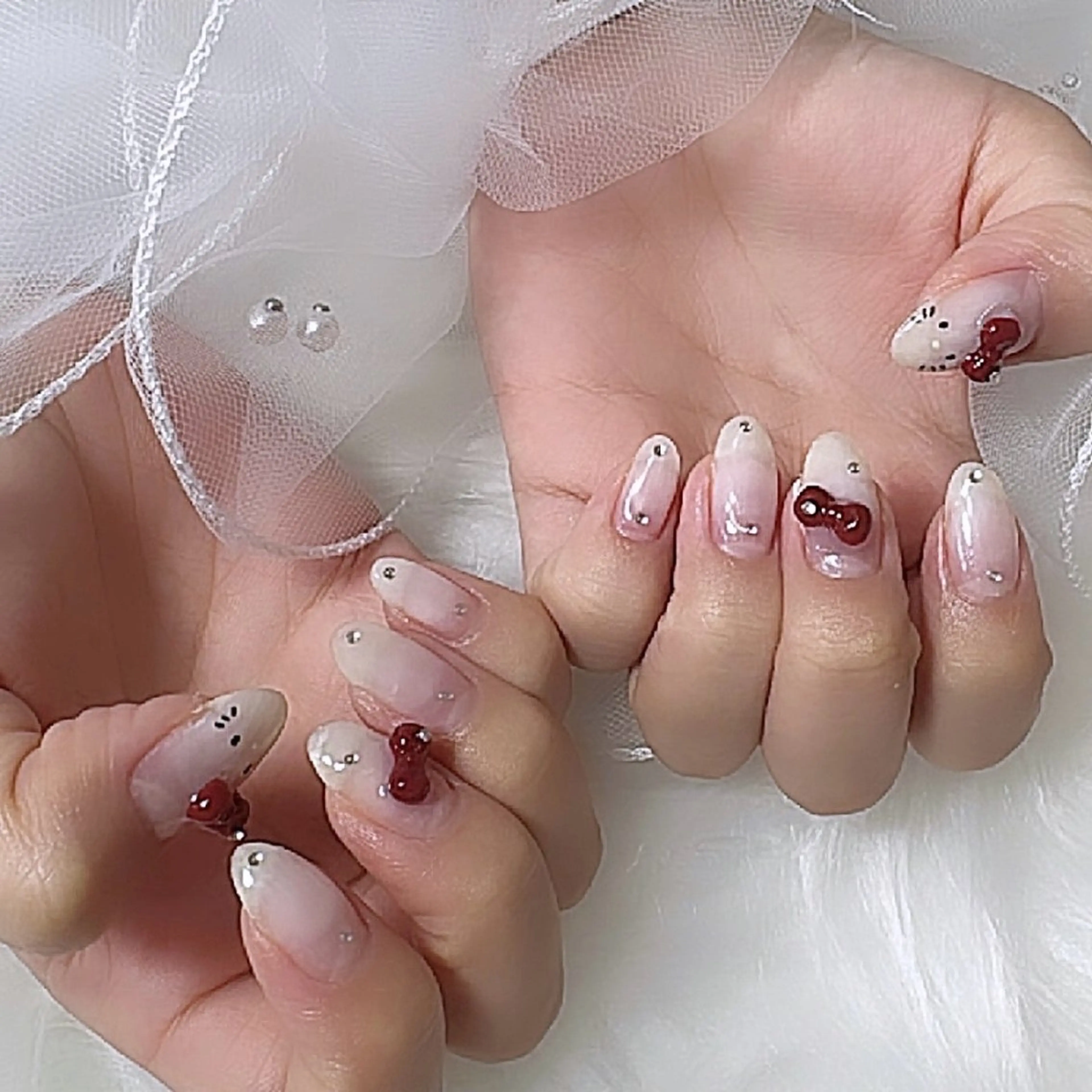 ネイル シュシュ 🎀 girly nailのネイルデザイン