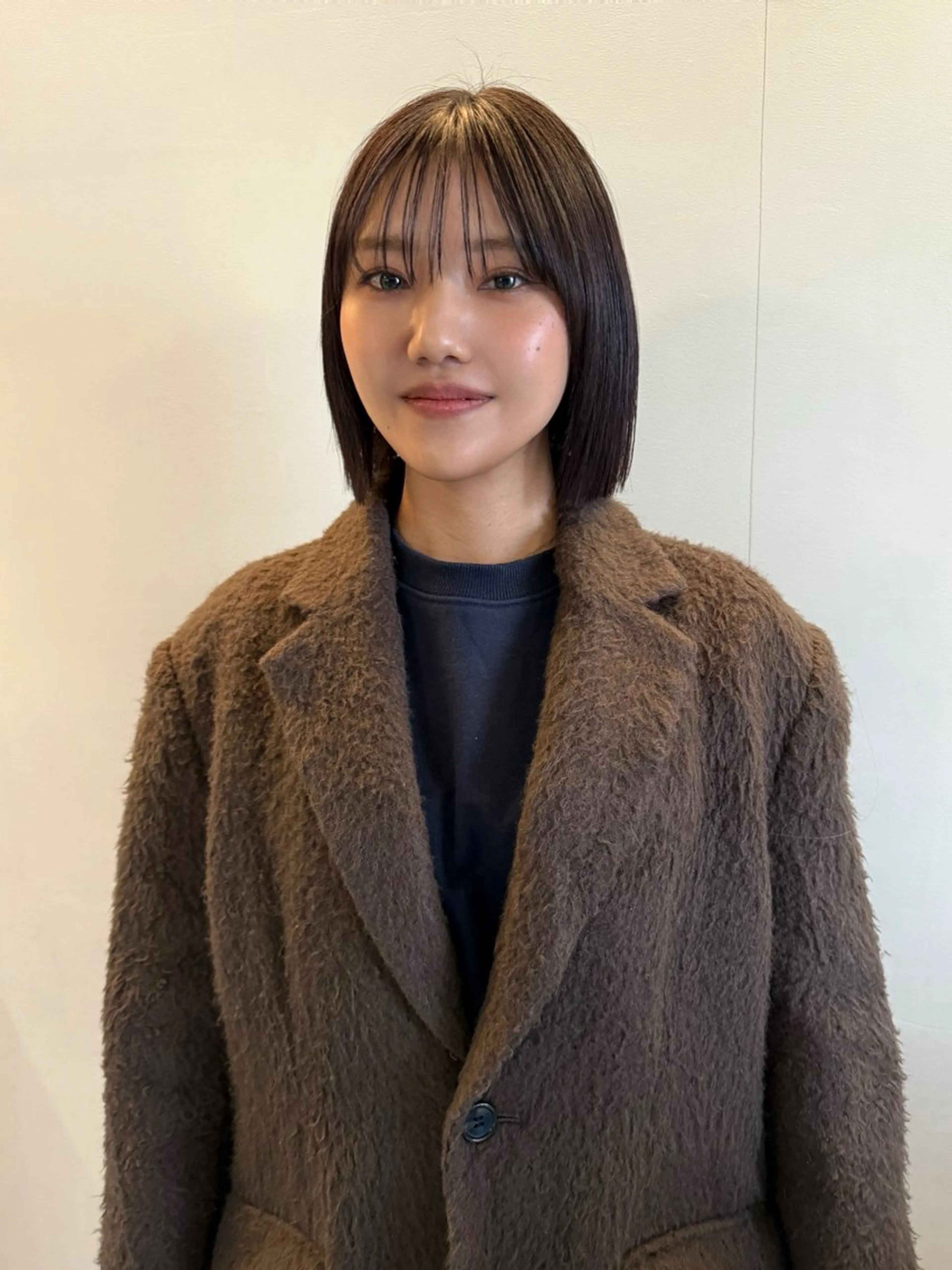 ショート ボブ 顔まわりレイヤー レイヤーカット サイドバング カット ヘアカラー レイヤーカット\ウル フ　chinatsuのヘアスタイル