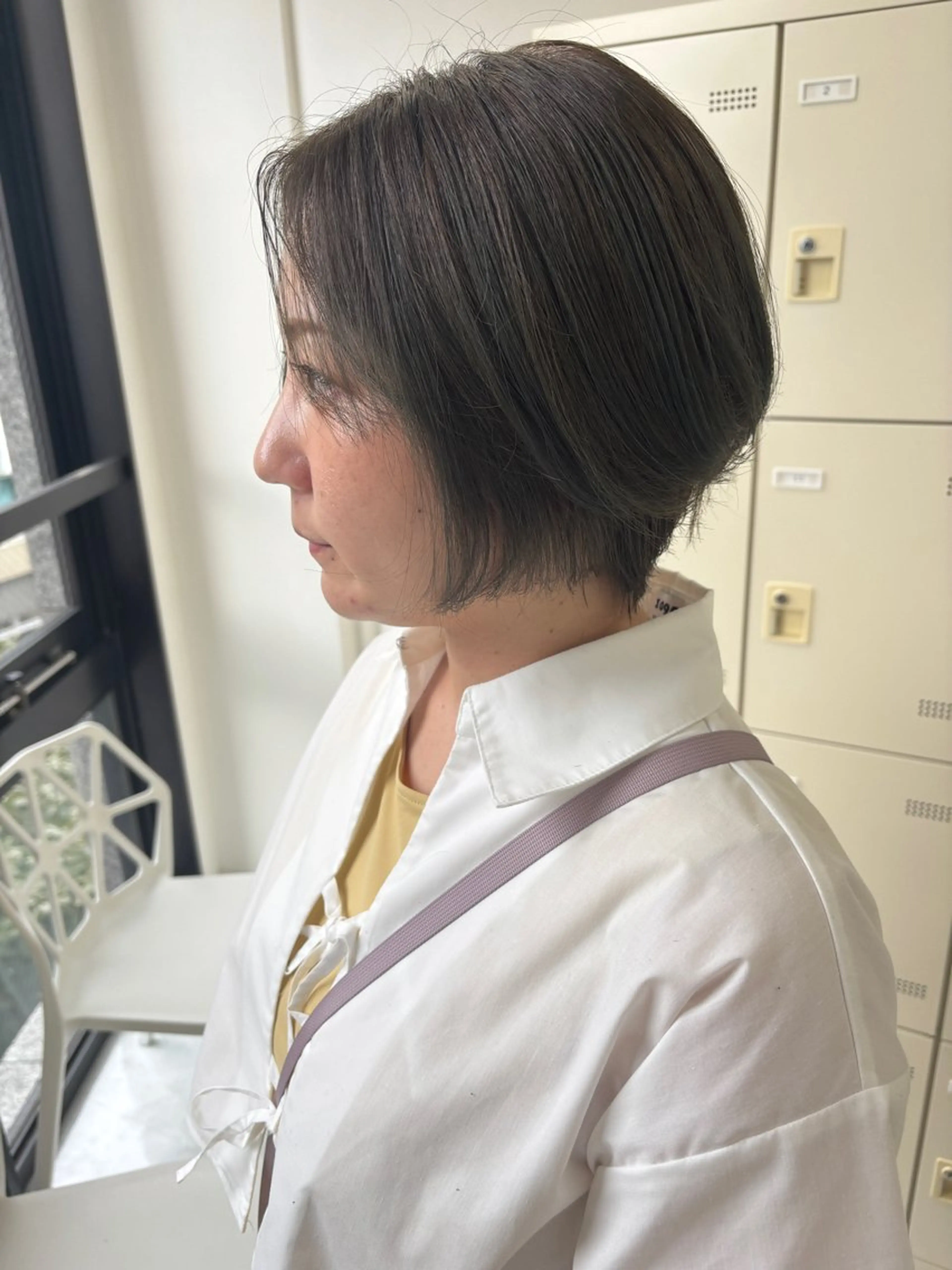 ショート カット ヘアカラー トリートメント 韓国ヘア/ブリーチ無 しWカラー/オリーブのヘアスタイル