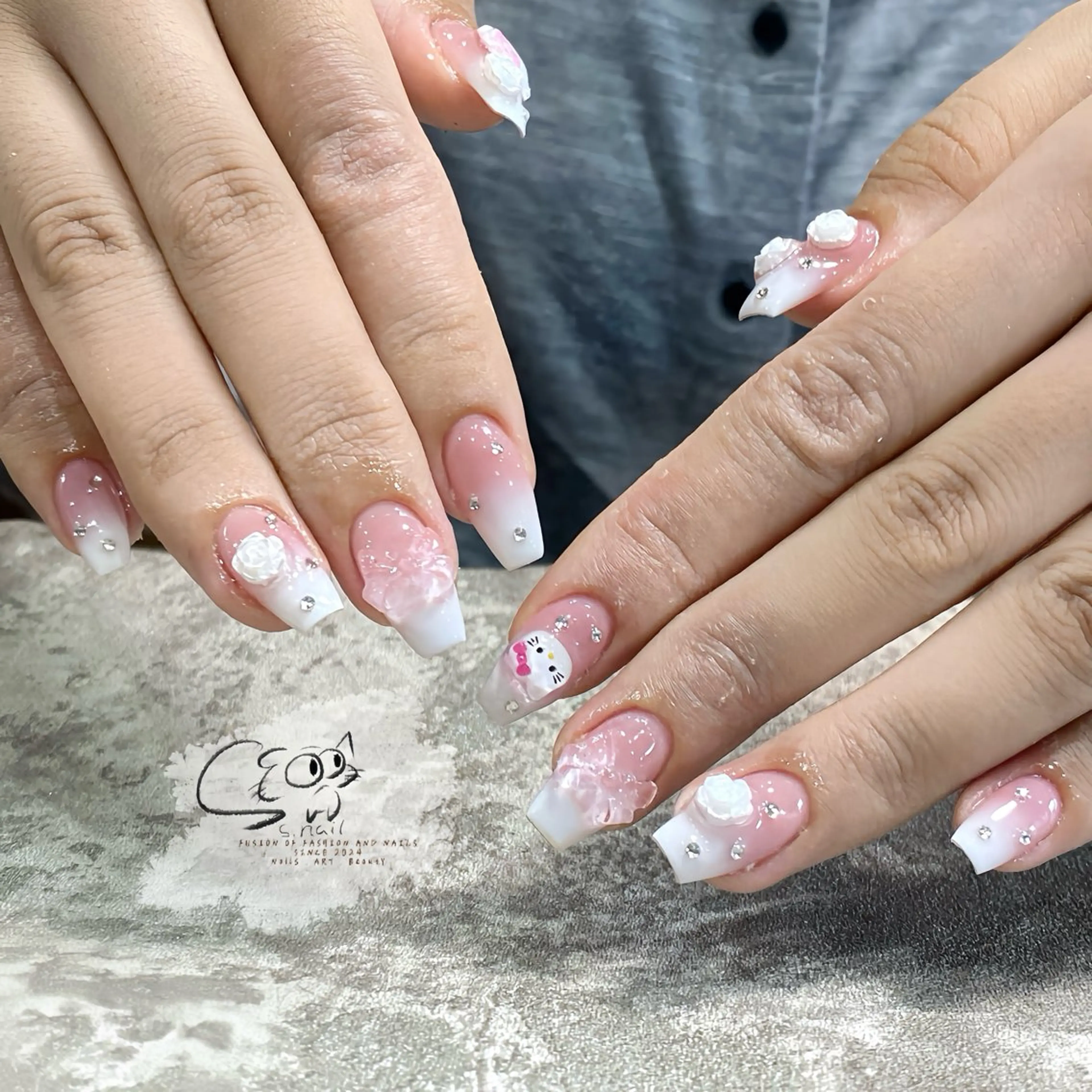 ネイル チークネイル フレンチネイル グラデーション マグネットネイル ワンカラーネイル ハンドネイル S.nail所属・S.nail _のネイルデザイン