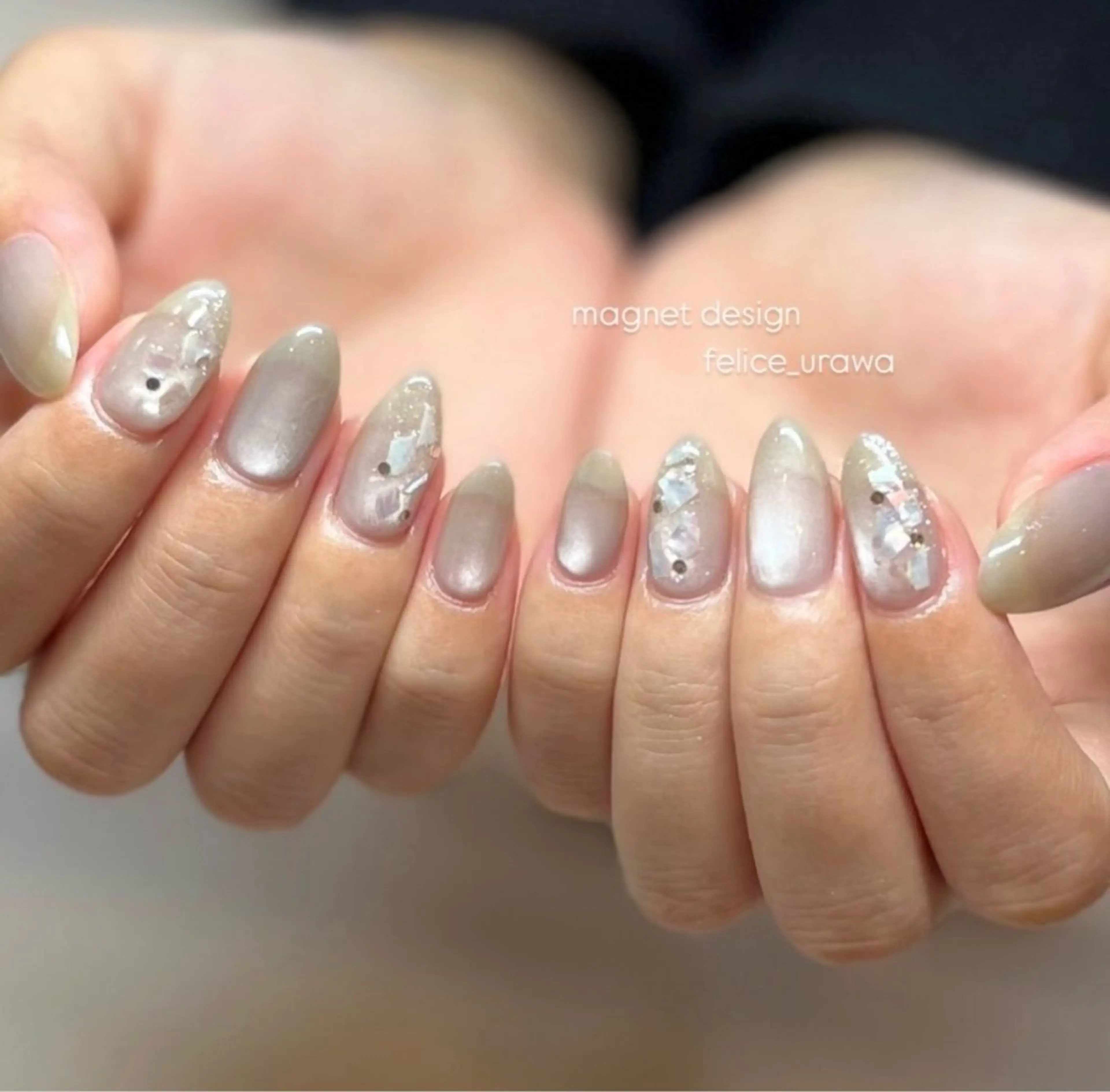 ネイル マグネットネイル ハンドネイル KANA  ︎︎のネイルデザイン
