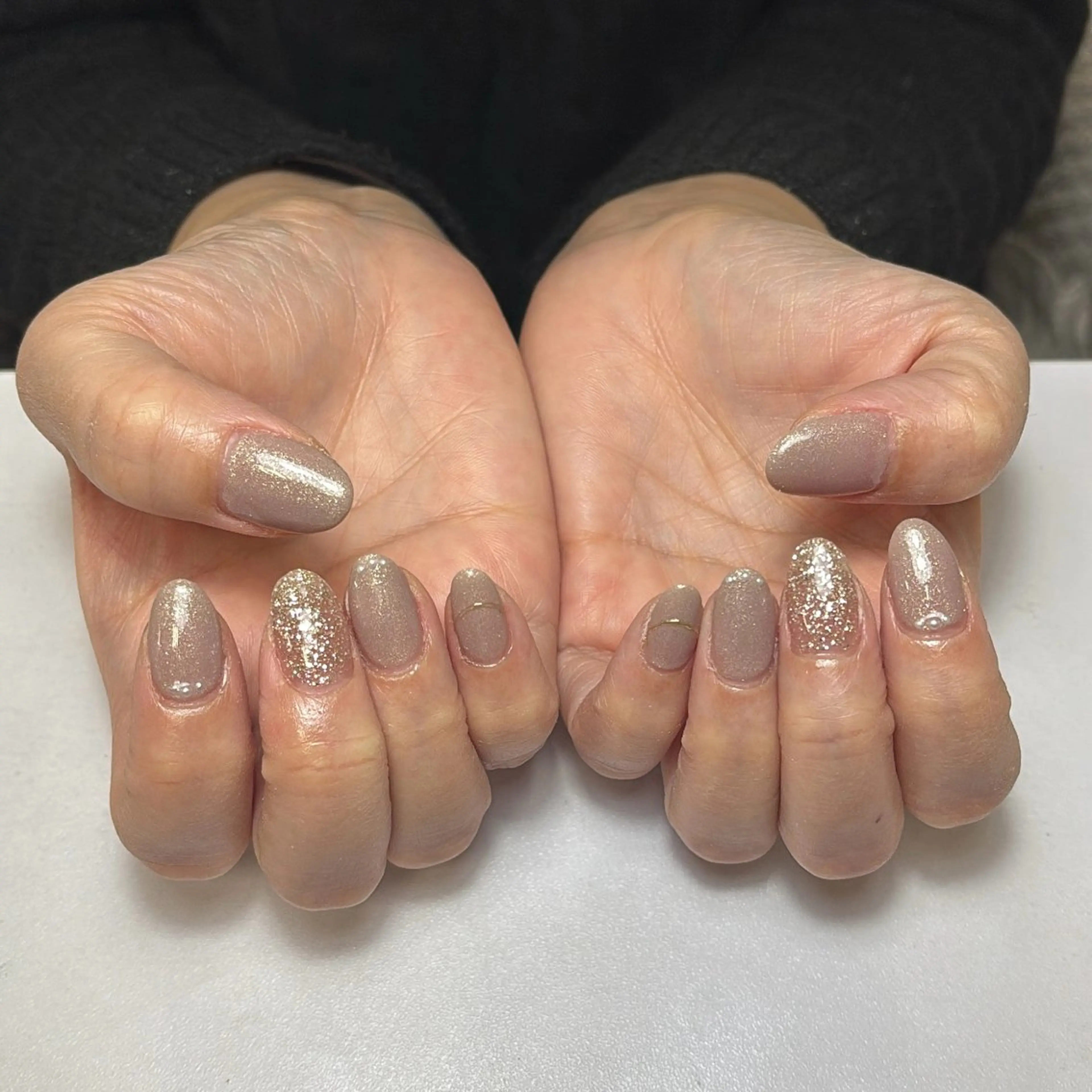 ネイル ネイルサロンエーナインイオン西町店所属・大館 萌香のネイルデザイン