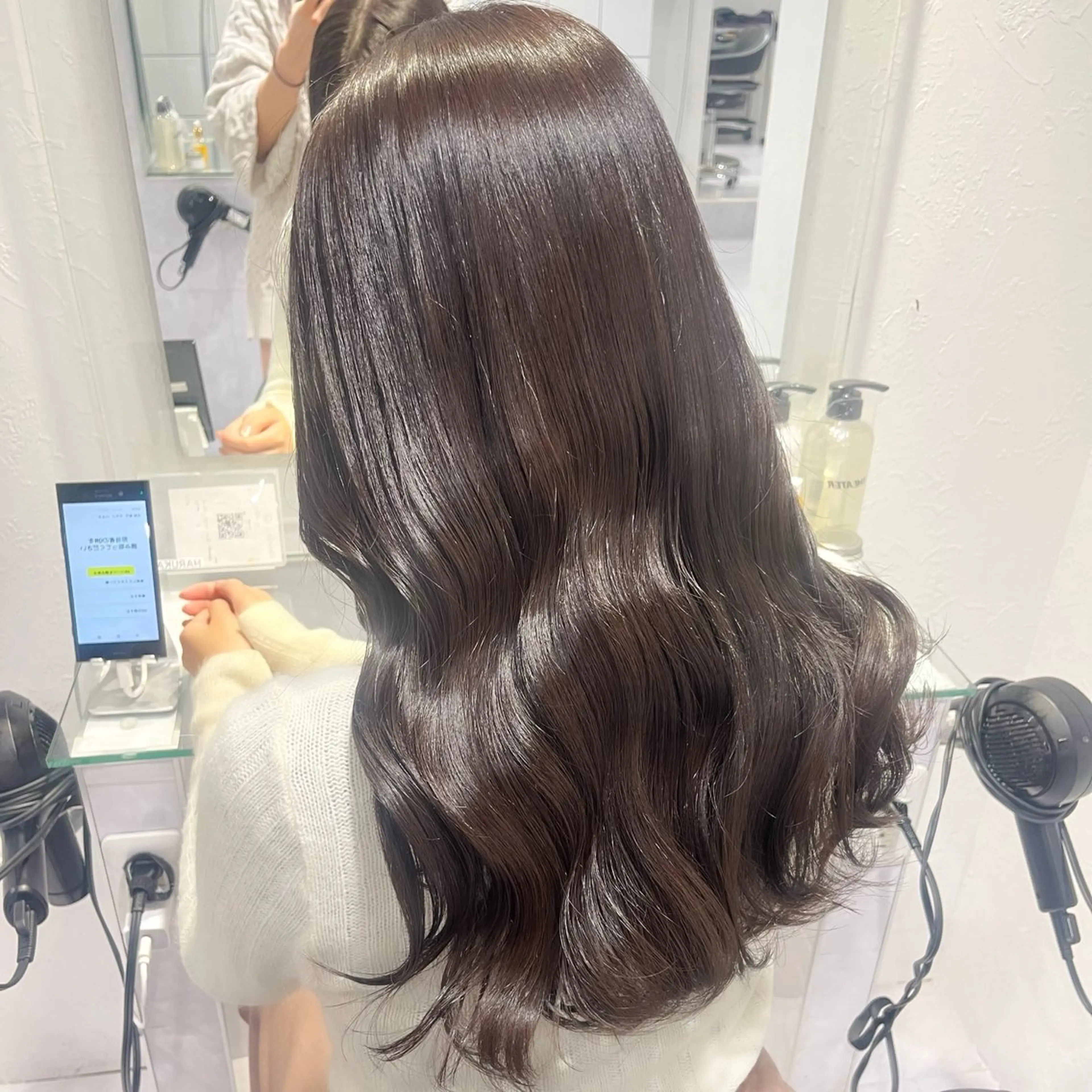 ロング カラー 🫧うる艶トレンド 🫧透明感カラーのヘアスタイル
