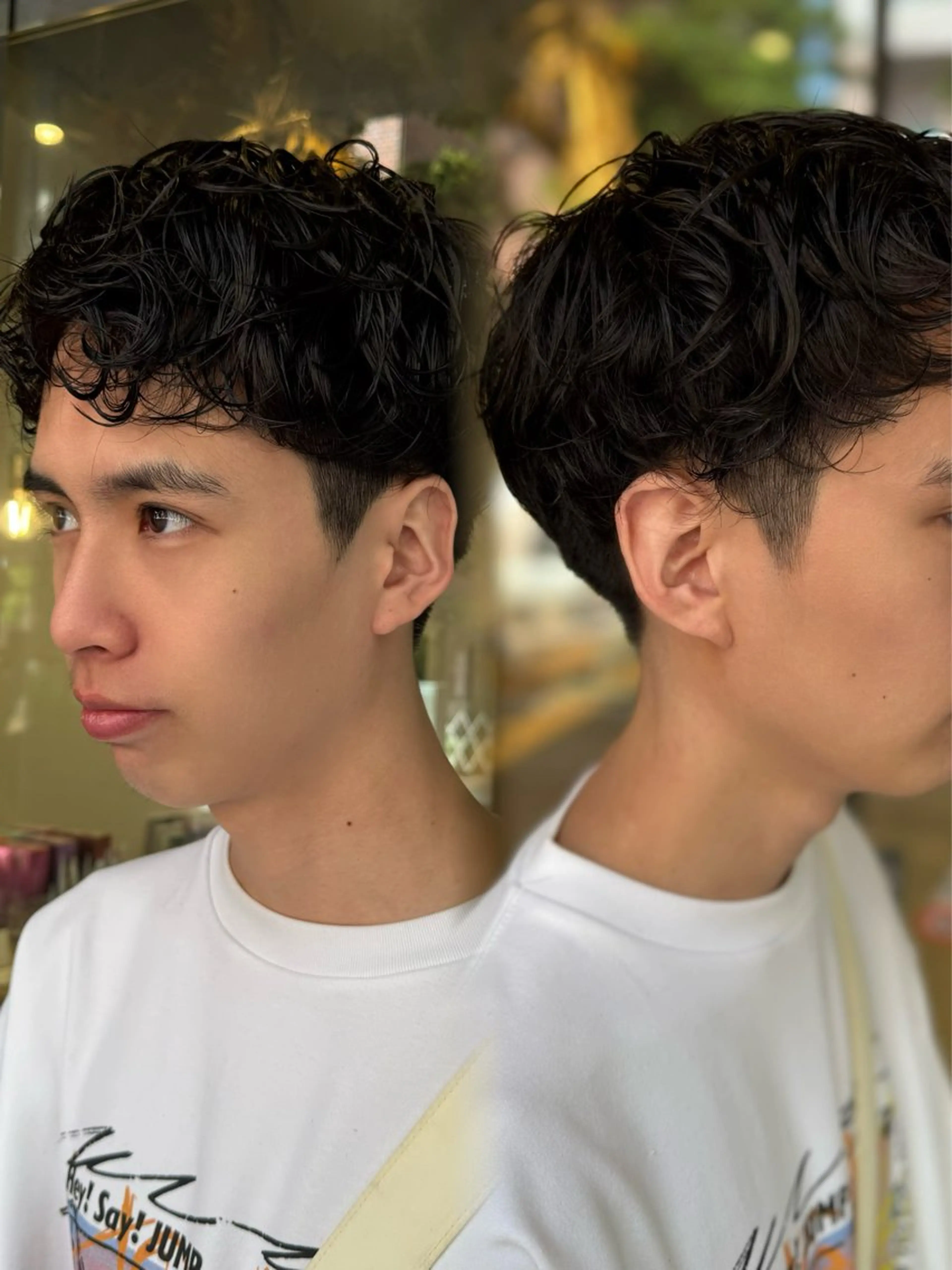 ショート パーマ メンズ センターパート ダウンパーマ フェザーパーマ メンズハイライト メンズ韓国風 藤崎百道メンズカット Zina/森井唯央のヘアスタイル