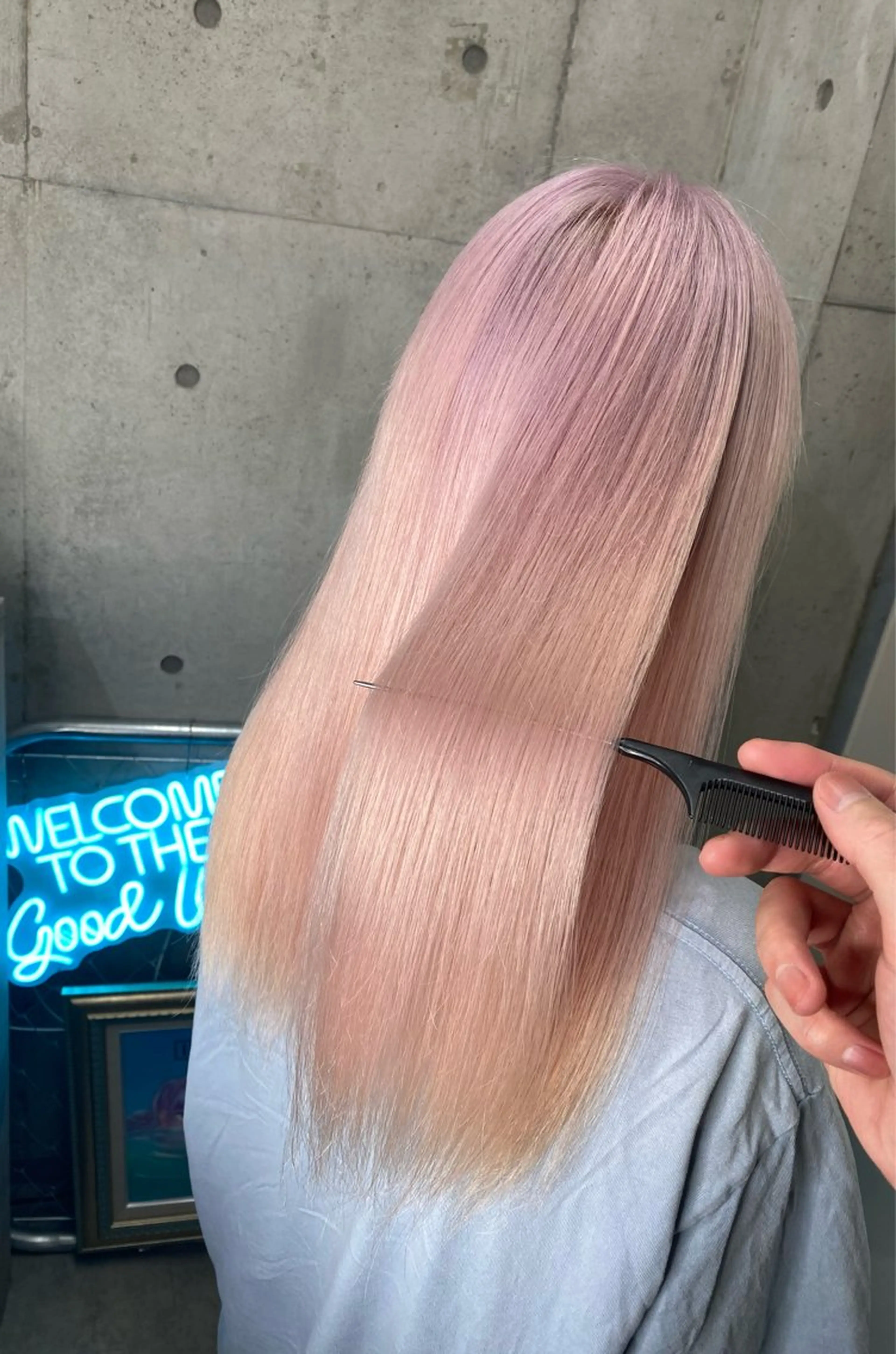 セミロング カラー ピンクカラー ホワイトピンク ヘアカラー トリートメント 國分 伸也のヘアスタイル