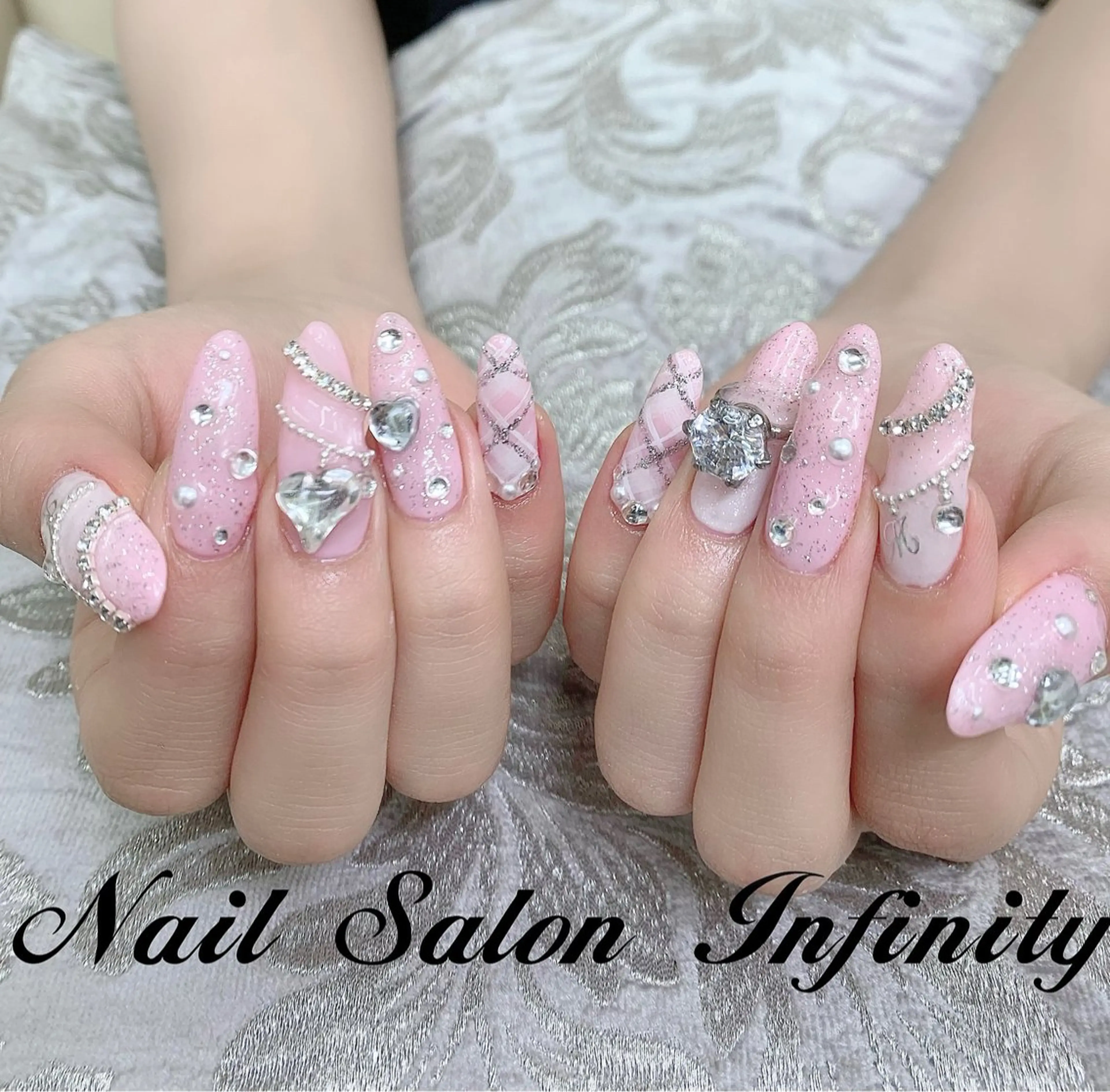 ネイル Infinity インフィニティーのネイルデザイン