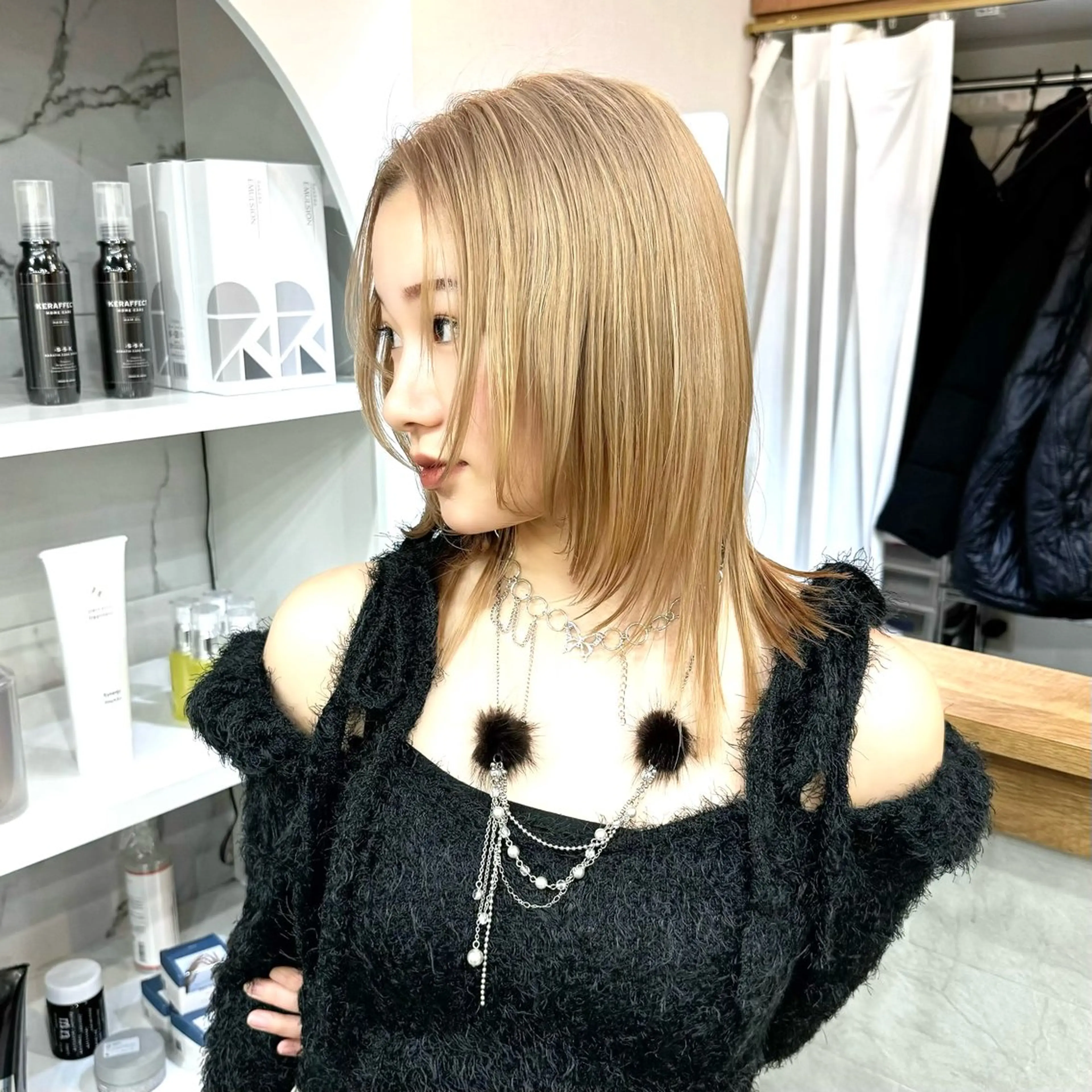 セミロング カラー 透明感ワンカラー梅田 ダブルカラー/川上のヘアスタイル