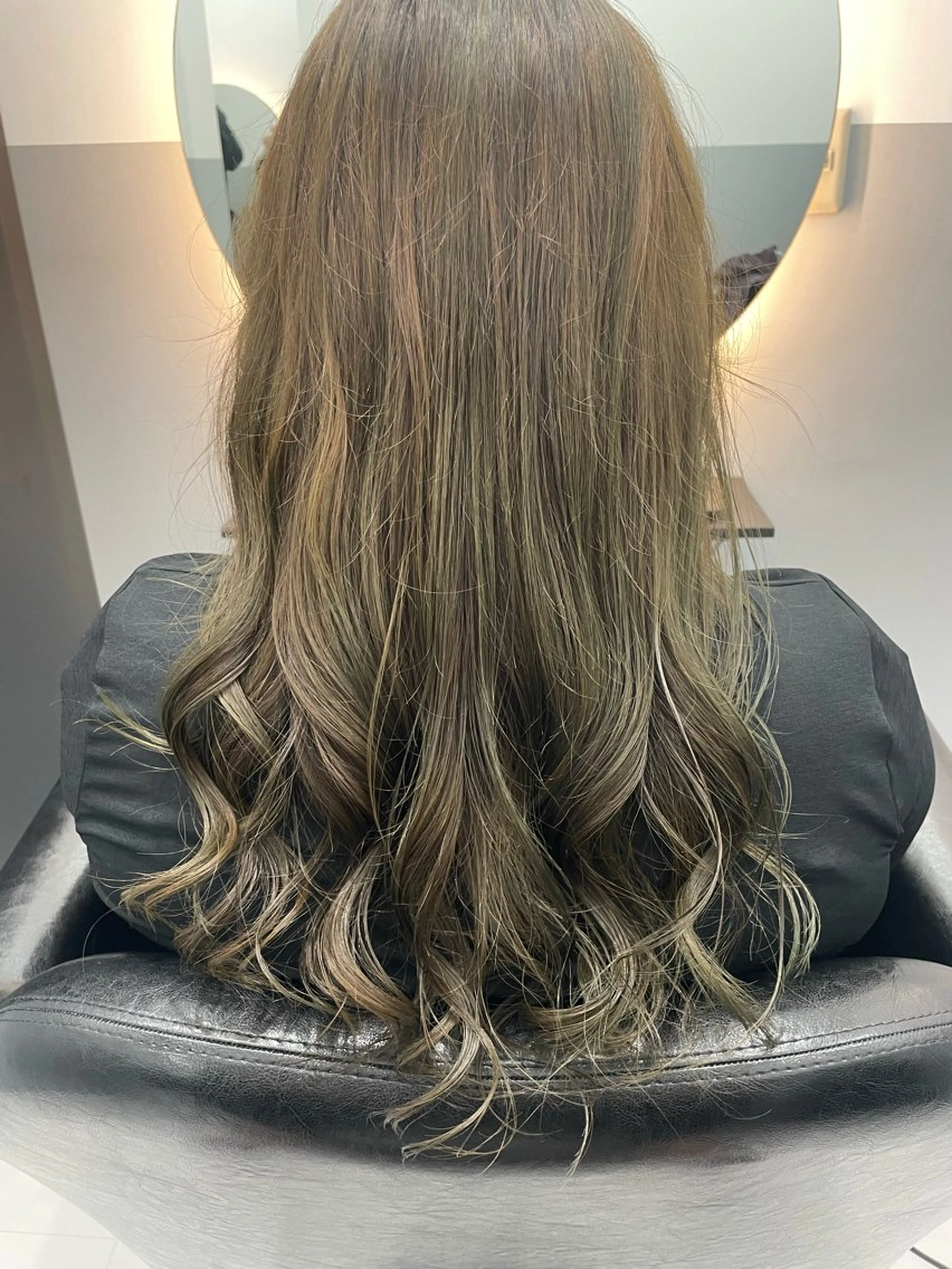 ロング ヘアカラー トリートメント 🦋saki🦋 髪質改善🦋のヘアスタイル