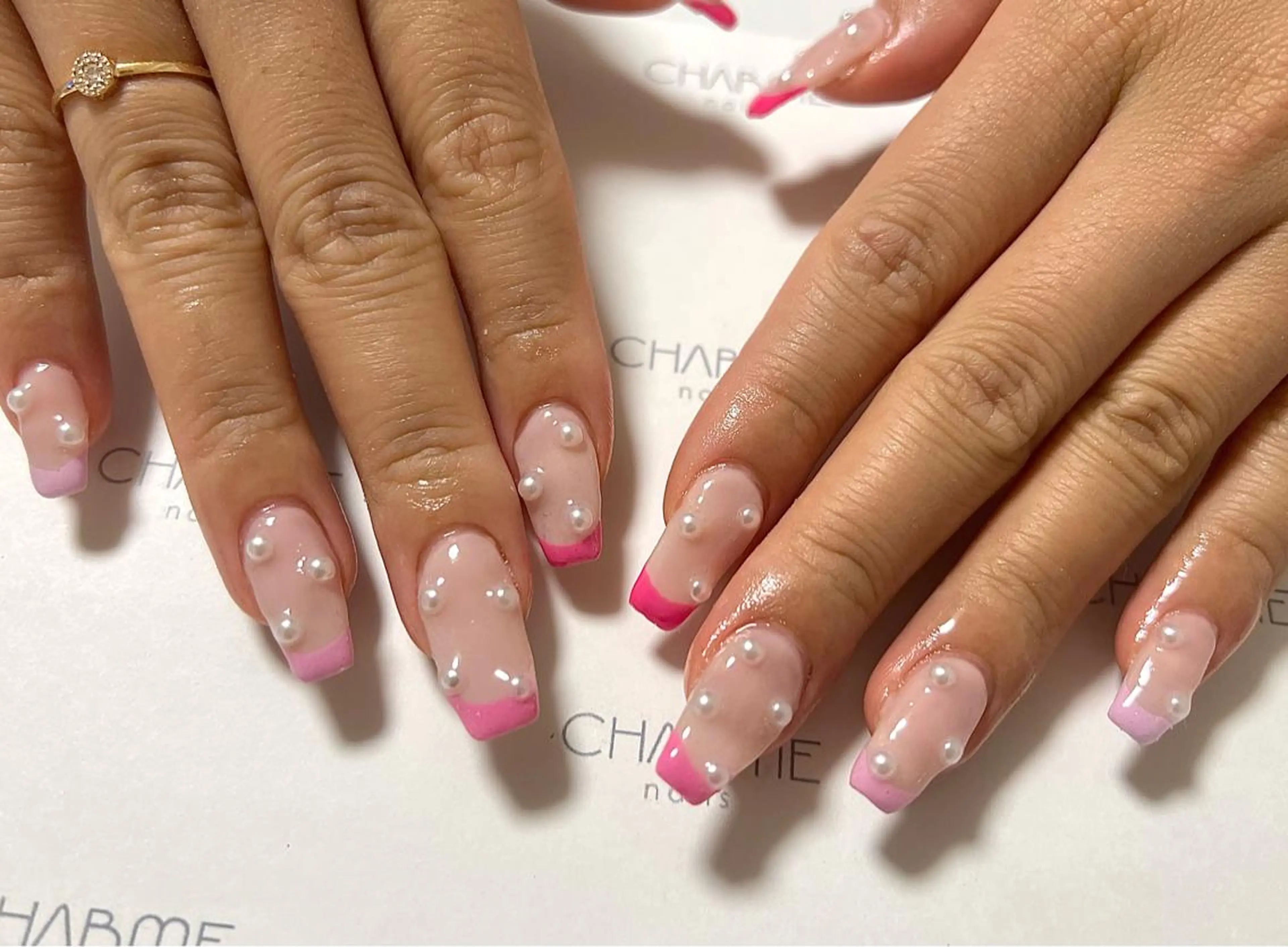 ネイル フレンチネイル グラデーション ピンク ハンドネイル CHARME 🤎〔RINA〕のネイルデザイン