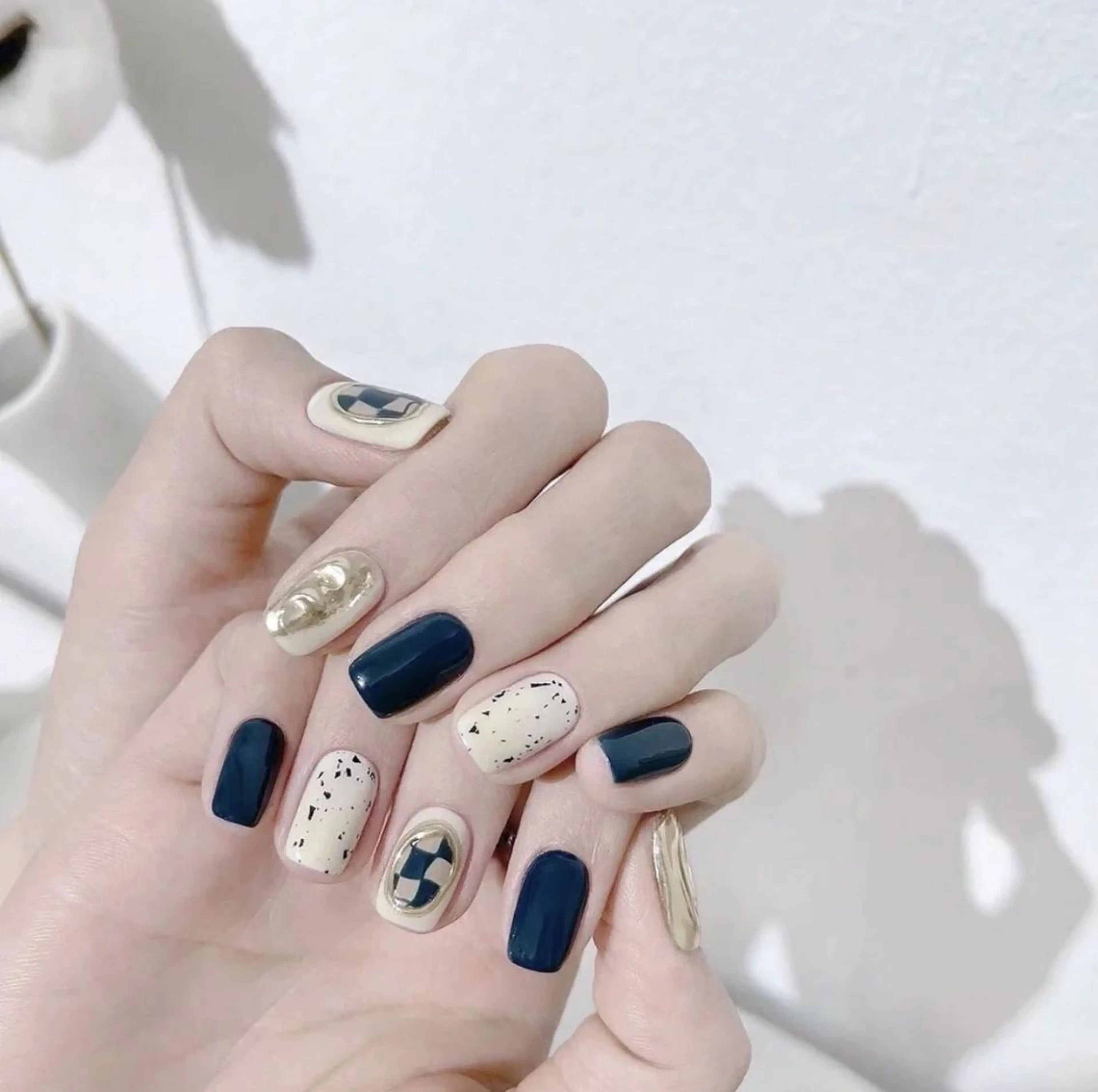 ネイル Queens テイのネイルデザイン