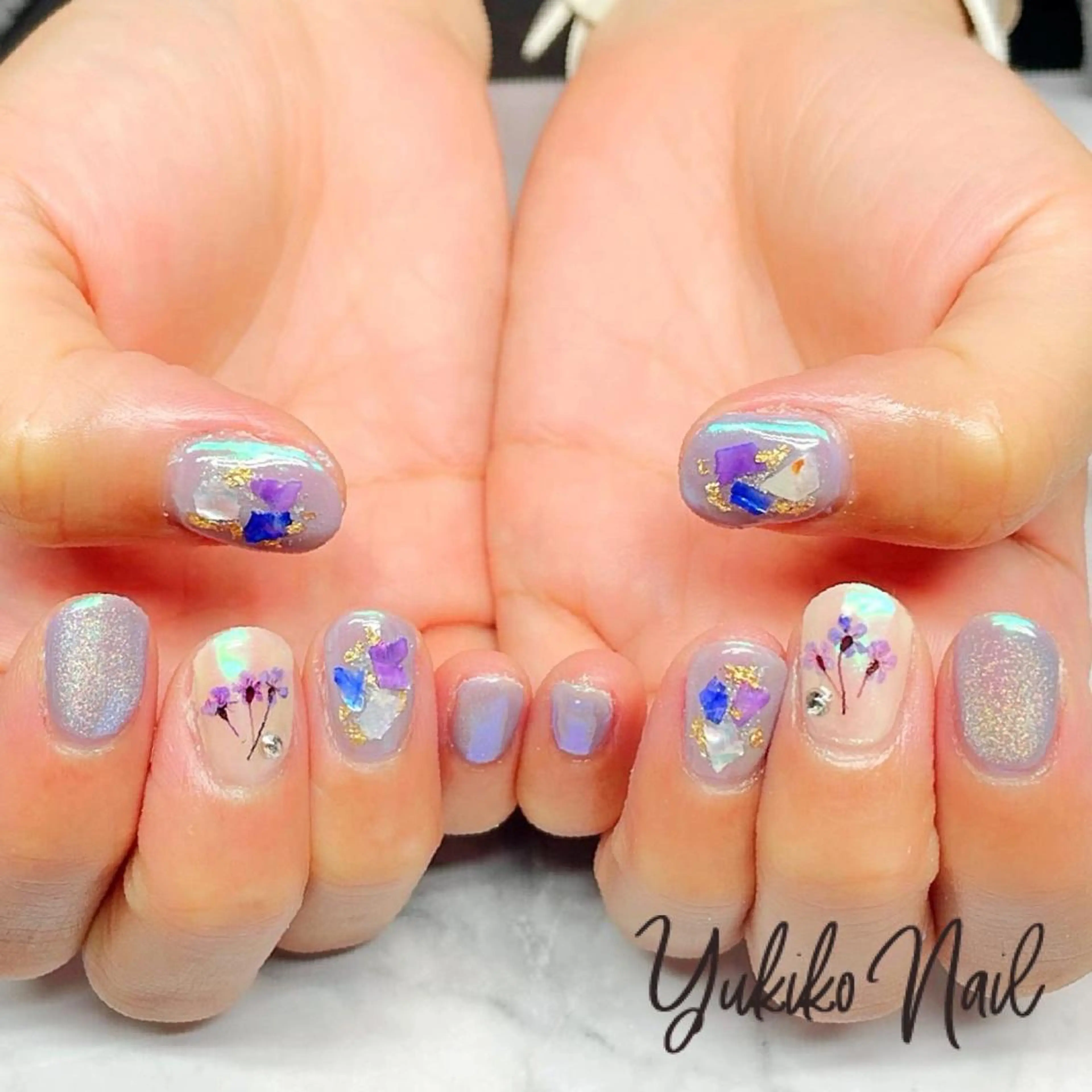 ネイル オーロラネイル ハンドネイル ユキコ ネイルのネイルデザイン