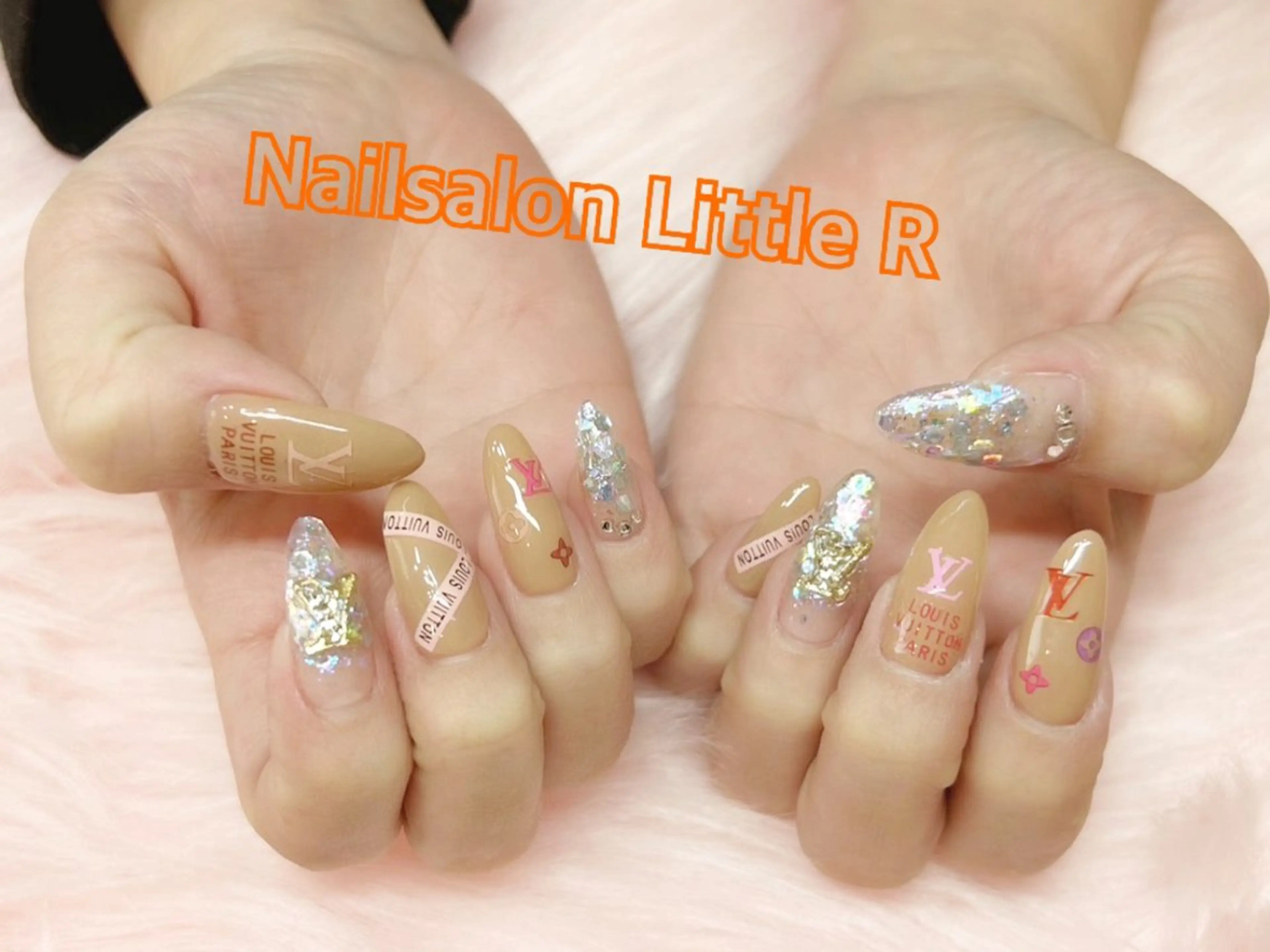 ネイル Nailsalon Little Rのネイルデザイン