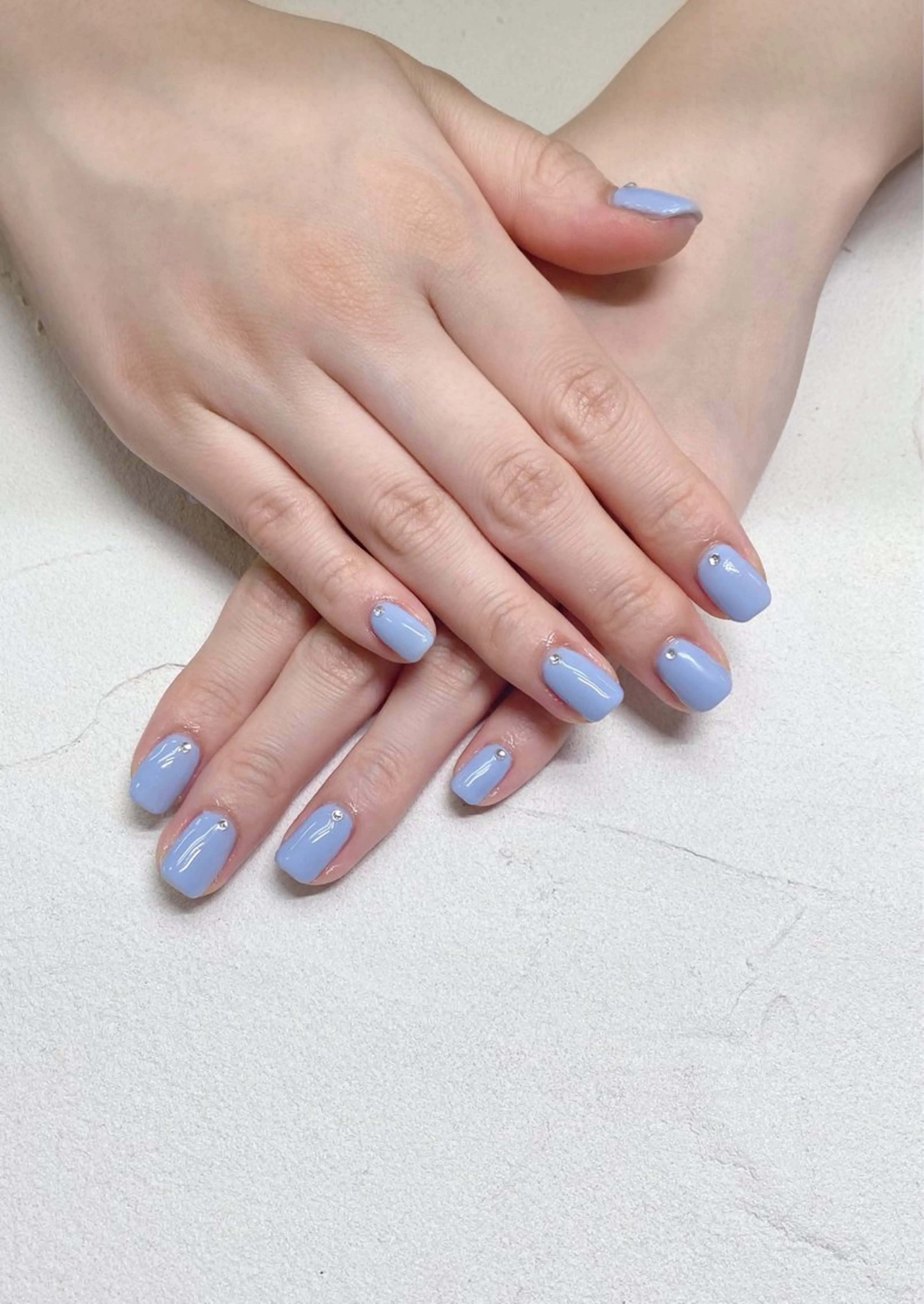 ネイル ブルー オフィスネイル ワンカラーネイル ショートネイル シンプルネイル ハンドネイル Bianca Nishikataのネイルデザイン