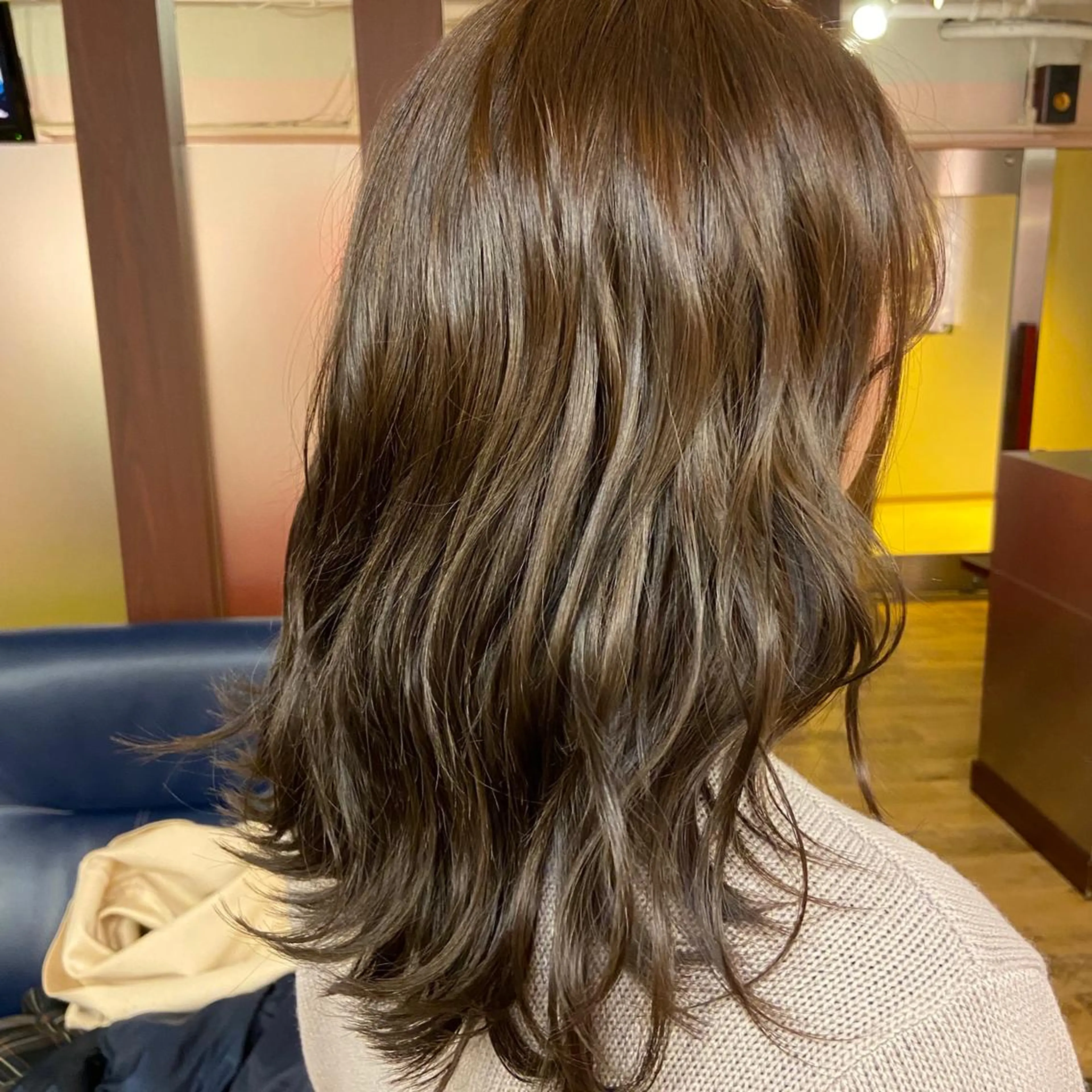 ロング ツバサ 髪質改善のヘアスタイル