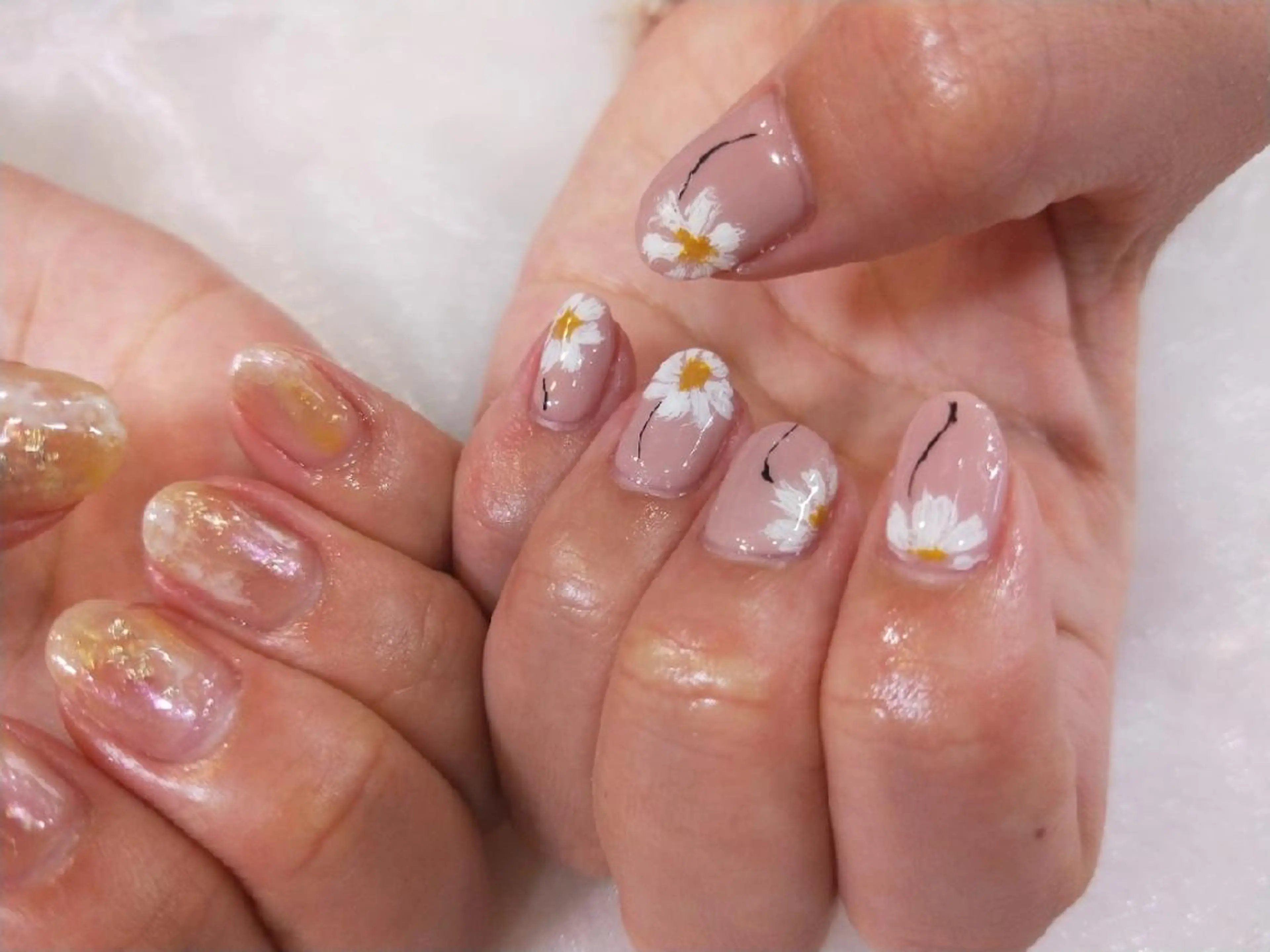 ネイル ハンドネイル ハンドケア R'well所属・はばすみれ🎀ﾈｲﾙ 光ﾌｪｲｼｬﾙ ﾍｱのネイルデザイン