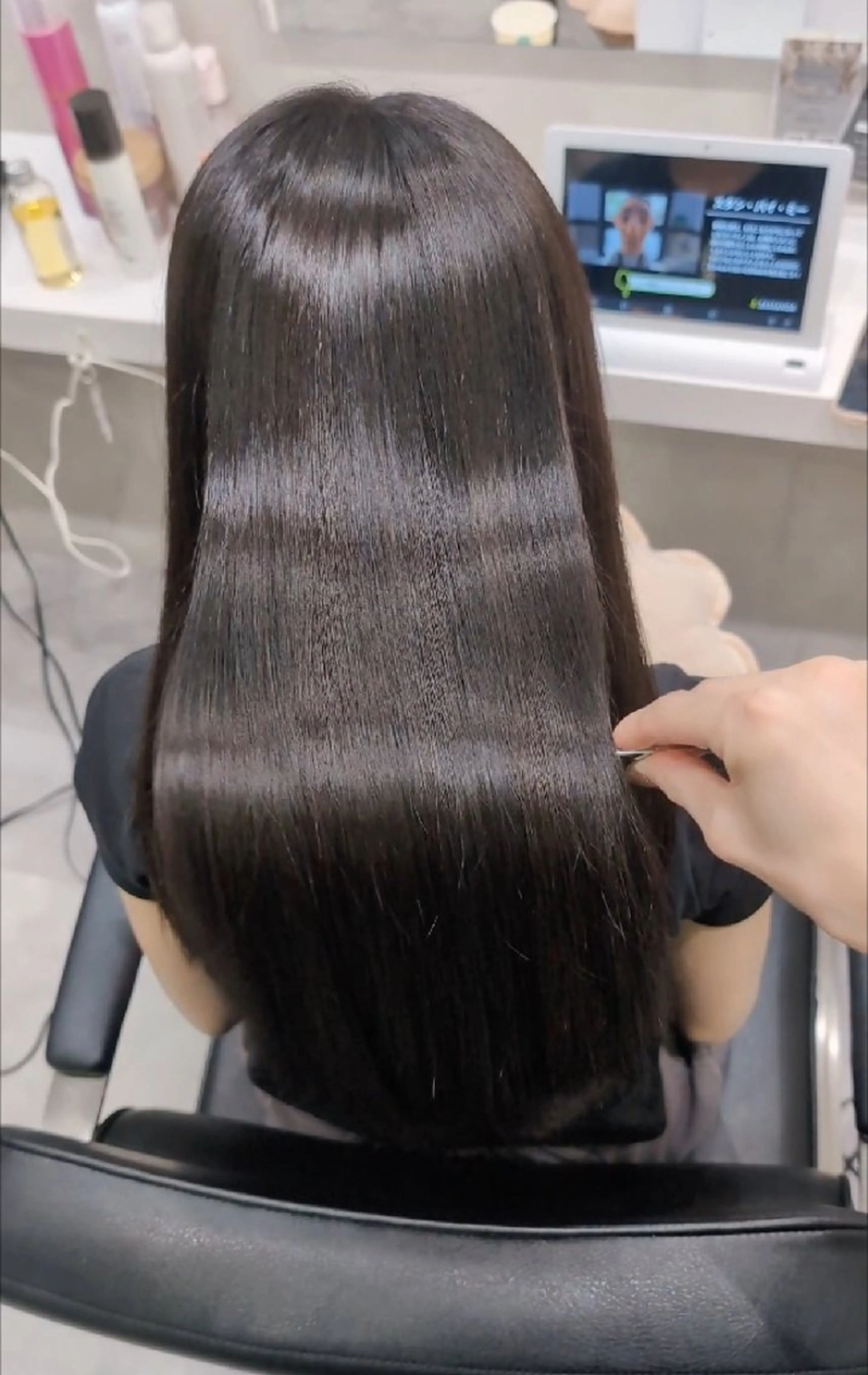 【ミニモ限定】カット＋髪質改善美髪ストレートの写真