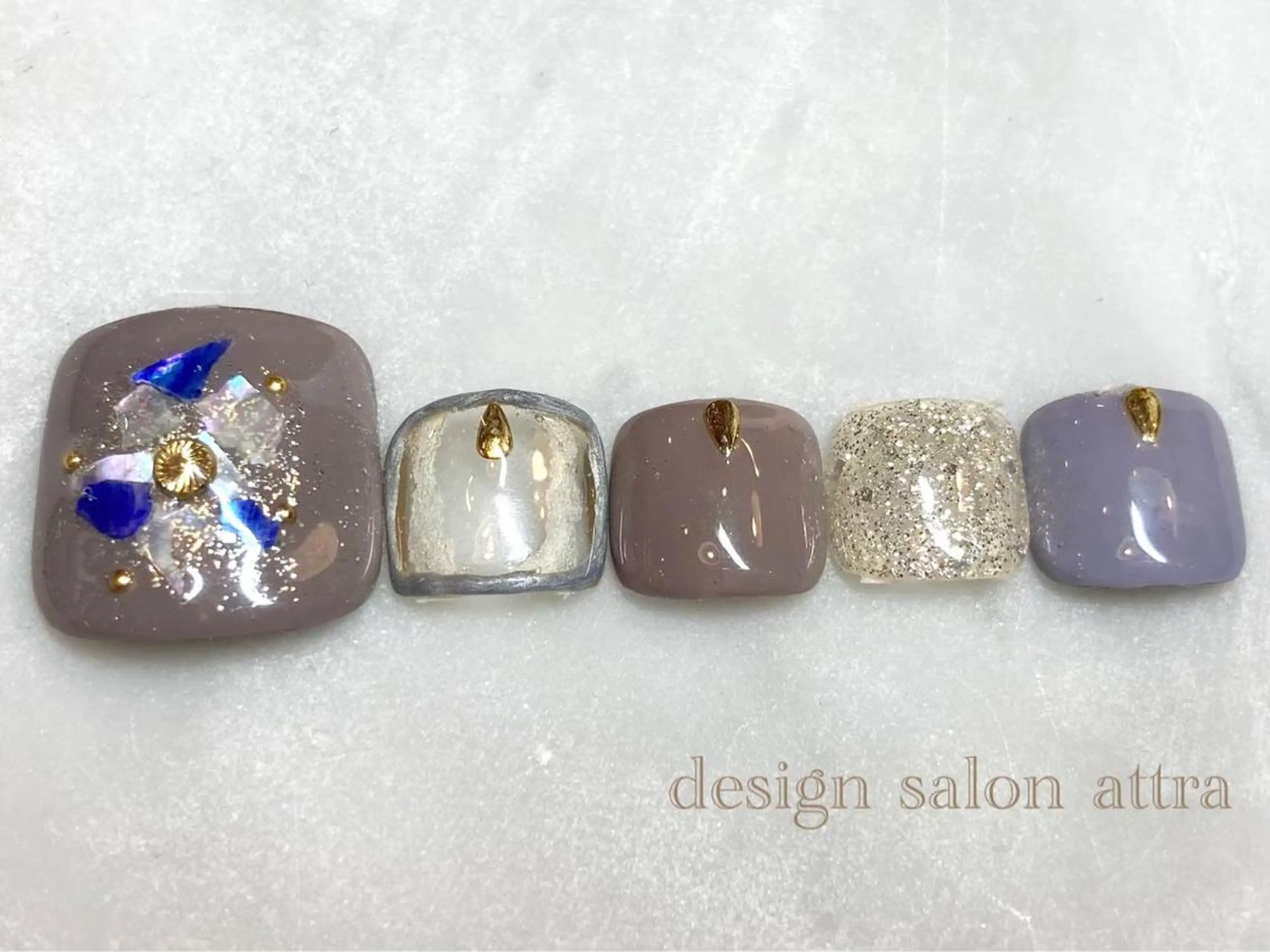 ネイル デザインサロン attra 本八幡店のネイルデザイン