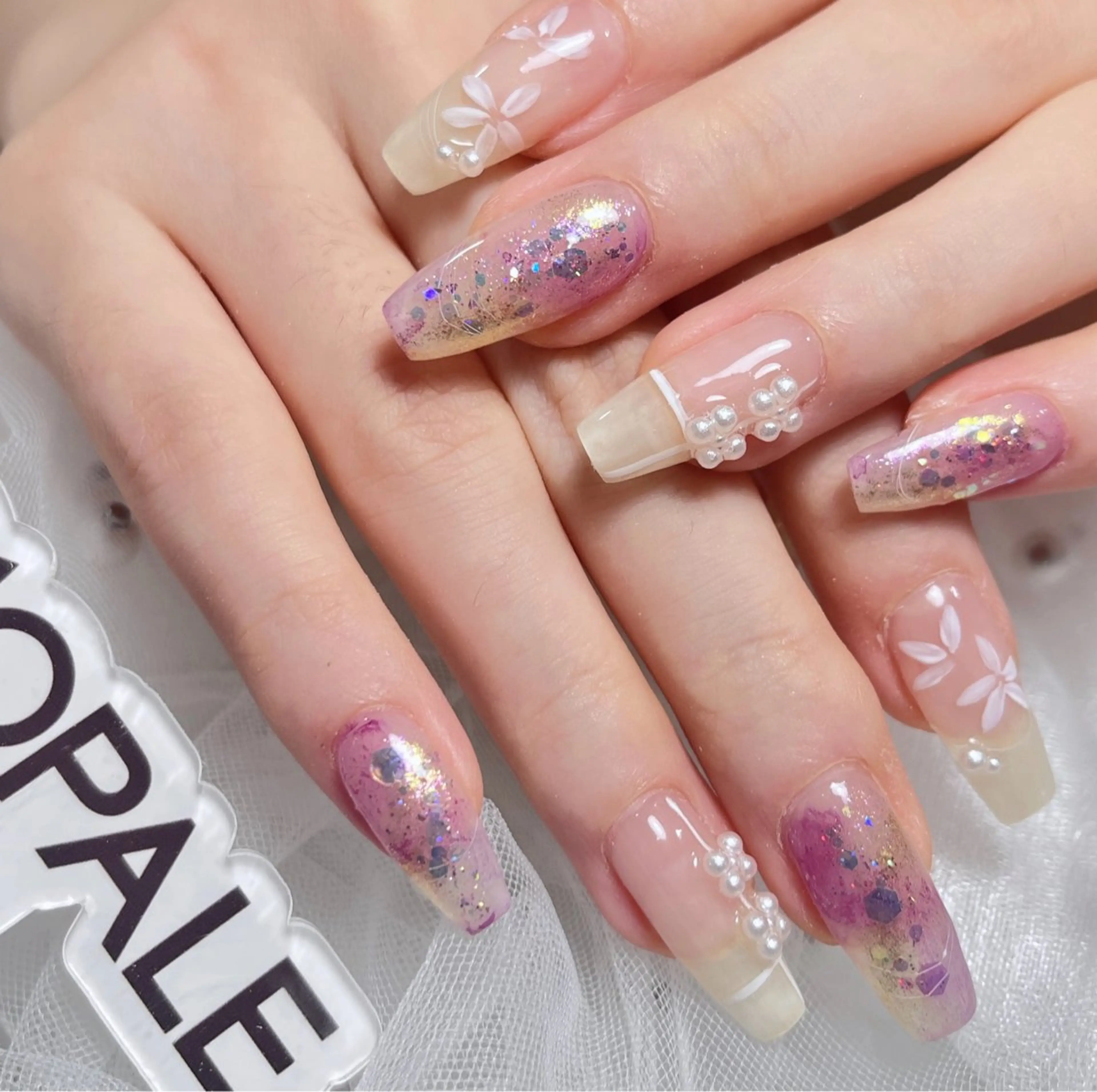 ネイル D‘OPALE所属・DOPALE、もも 彦奇のネイルデザイン