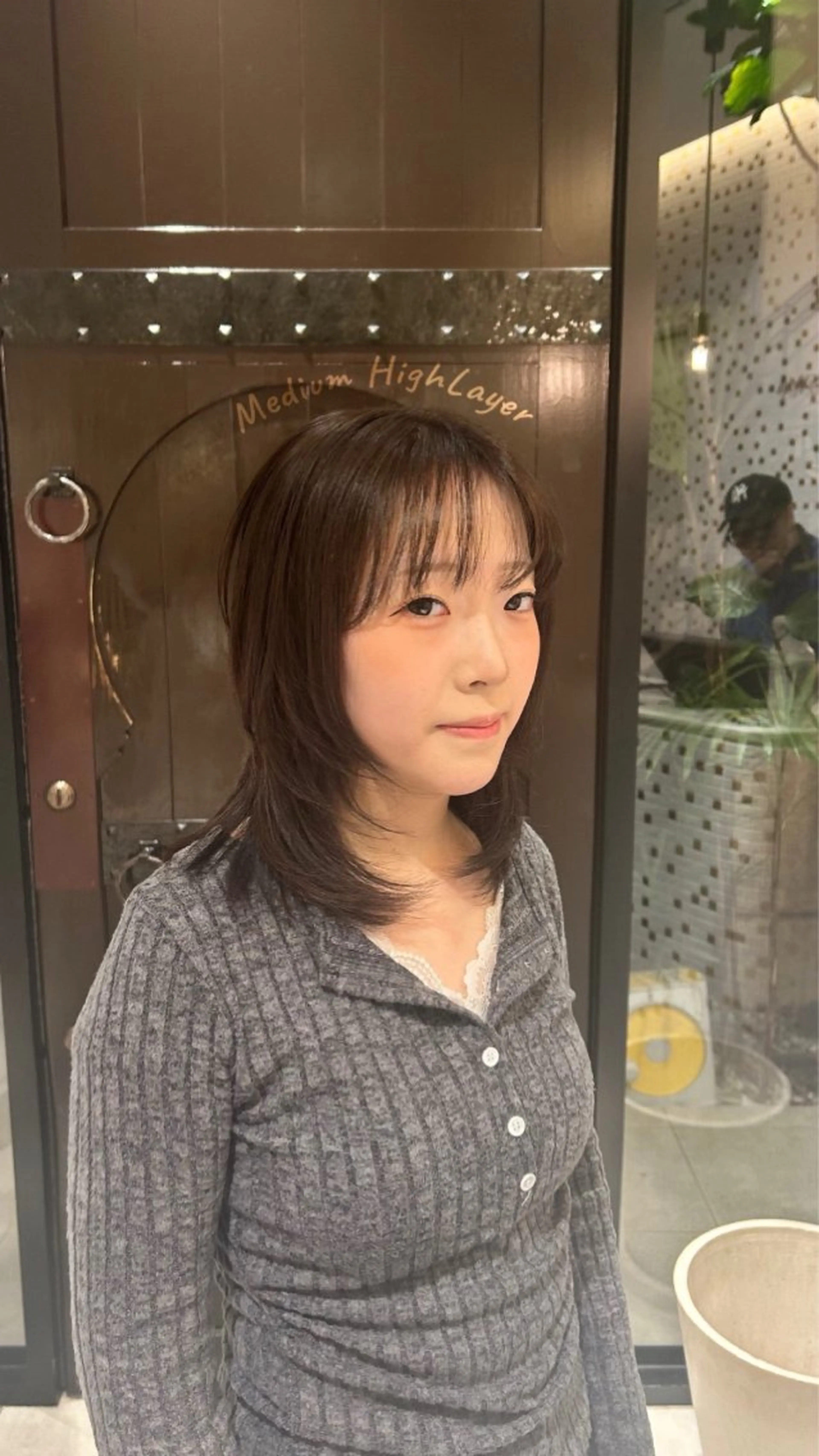 ミディアム カラー レイヤーカット カット ヘアカラー ミステローマ所属・位田 結実のヘアスタイル