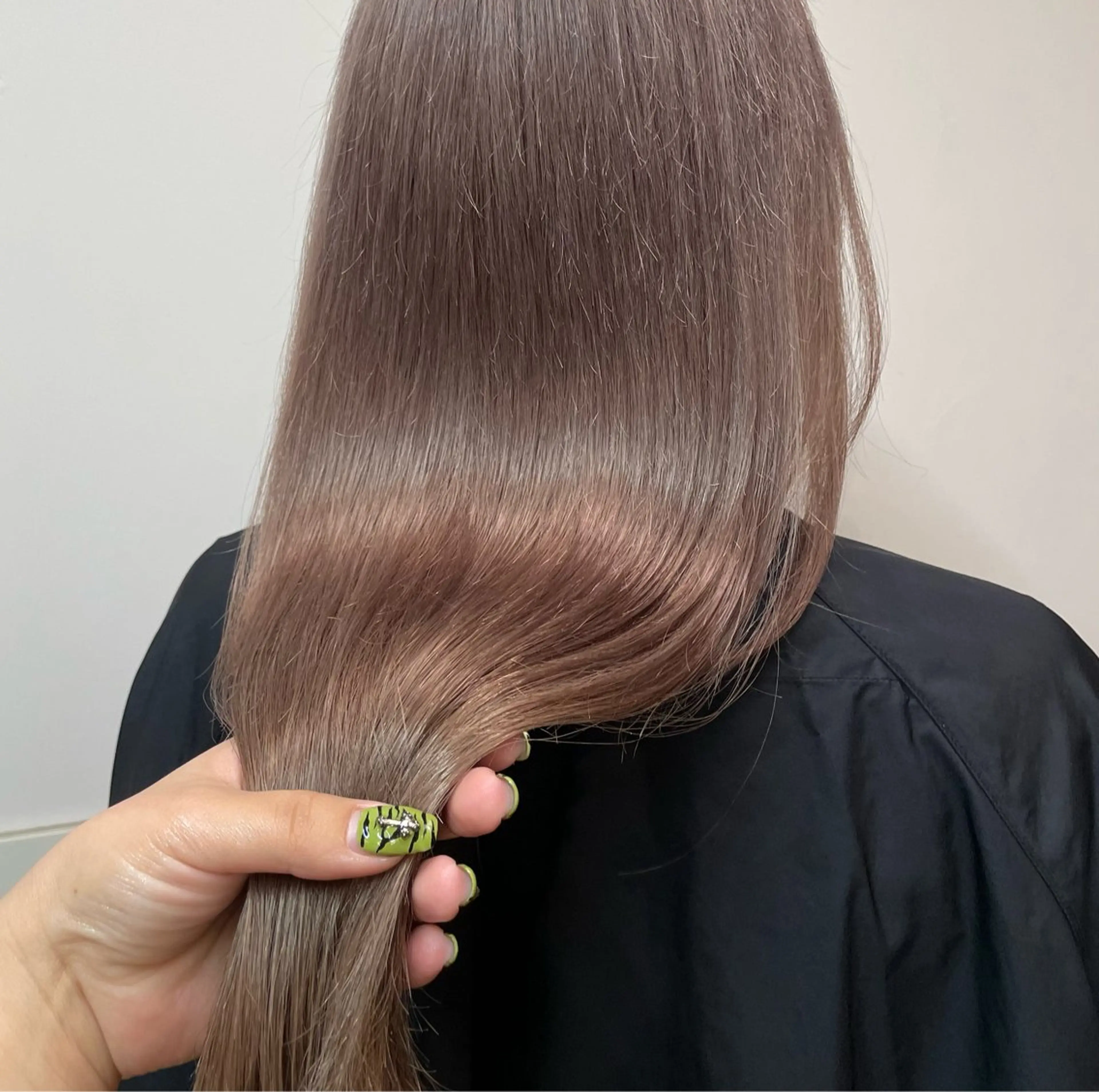 ロング カラー 透明感カラー☆スパ☆ 石上遥楓のヘアスタイル