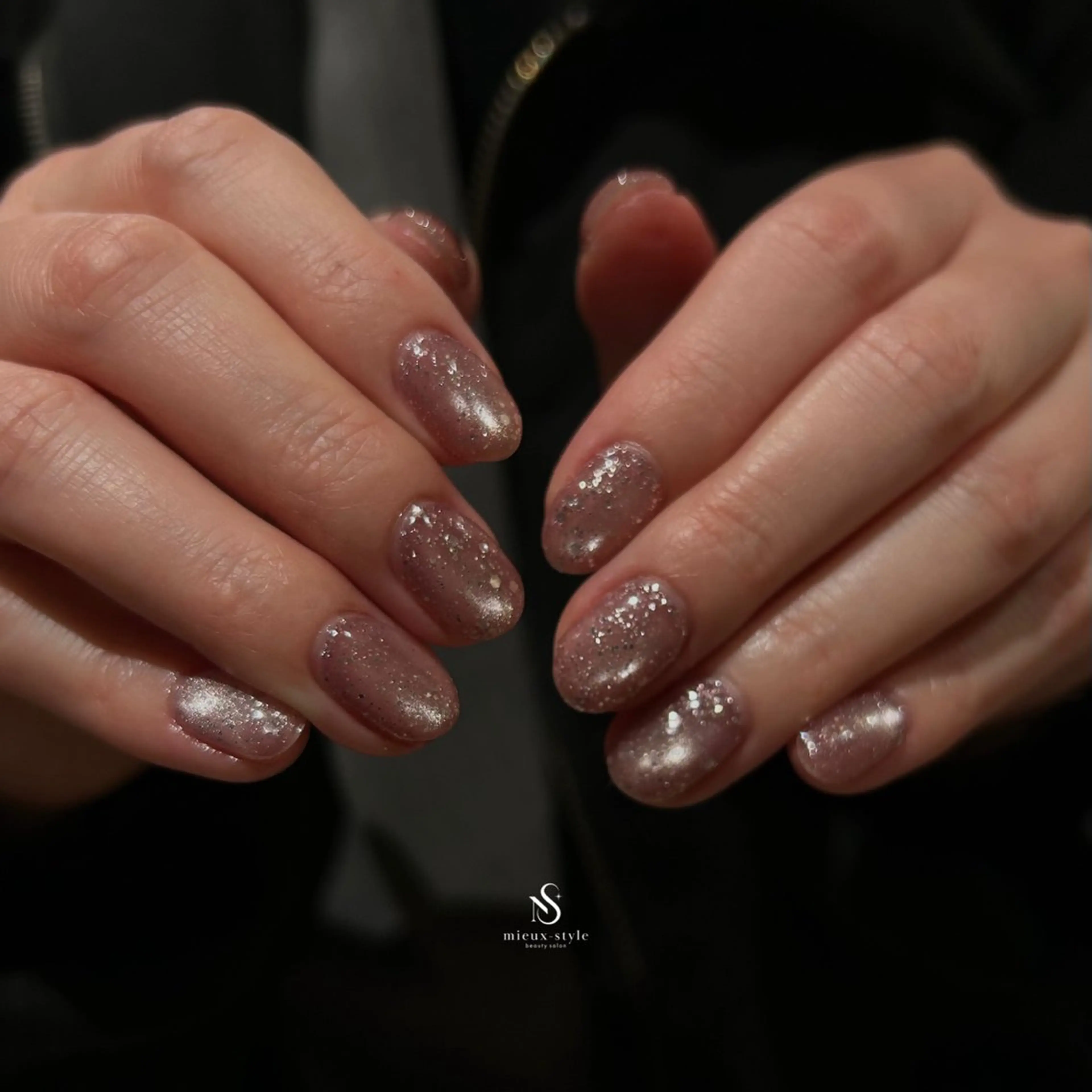 ネイル ハンドネイル 前田 梨緒のネイルデザイン