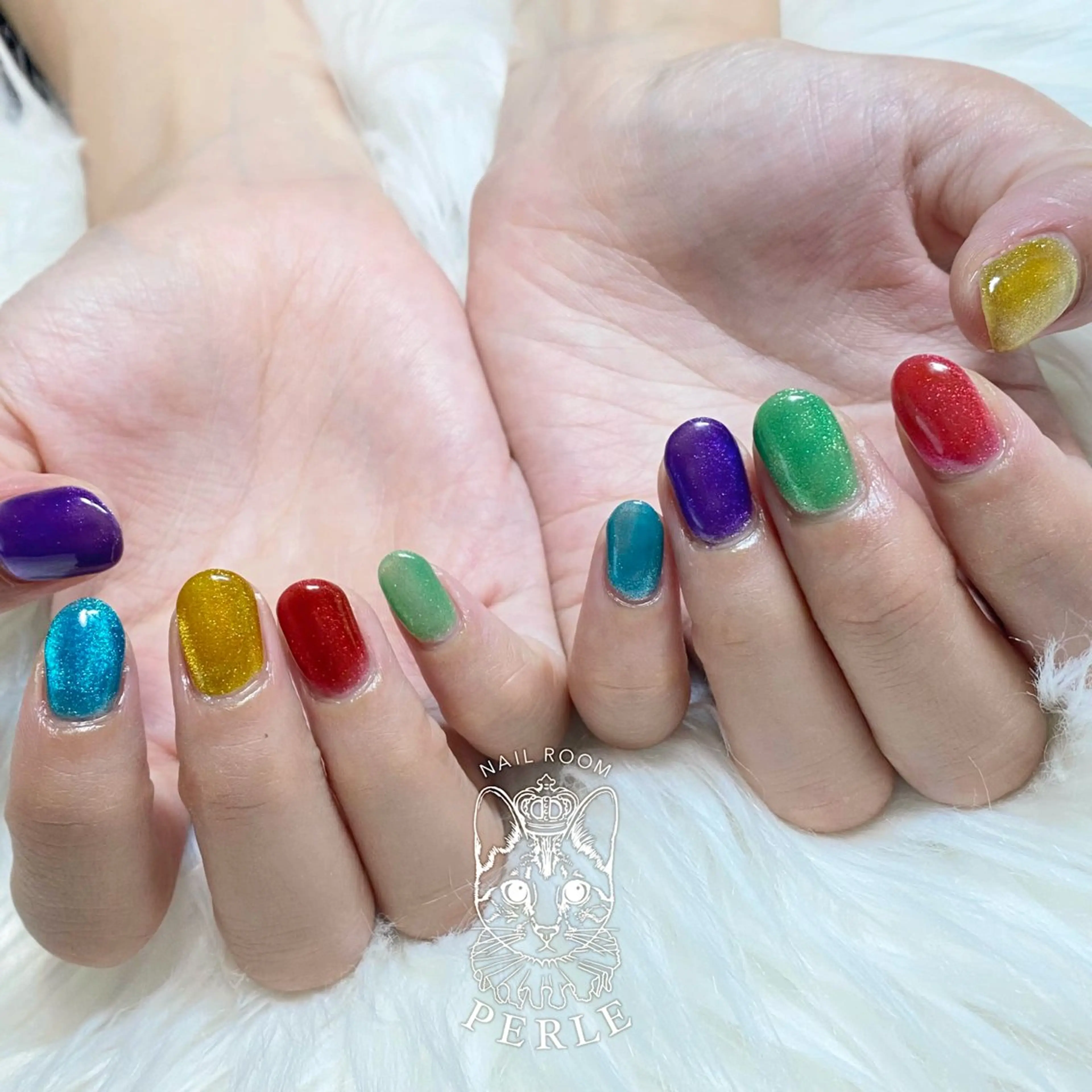 ネイル マグネットネイル ハンドネイル nail room Perleのネイルデザイン