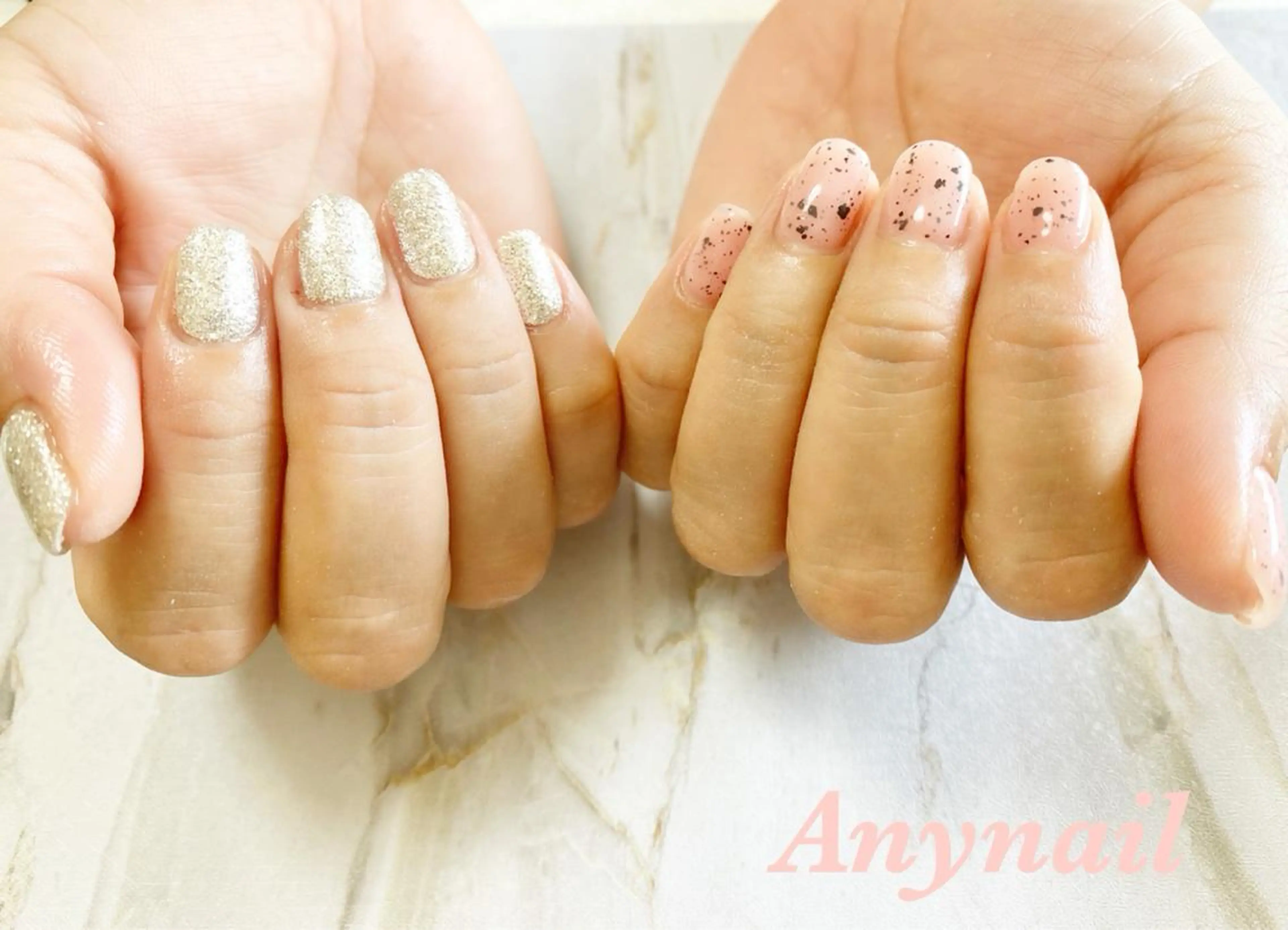 ネイル ブルー ラメ(グリッター) ワンカラーネイル シルバー ハンドネイル 岩澤 恵子のネイルデザイン