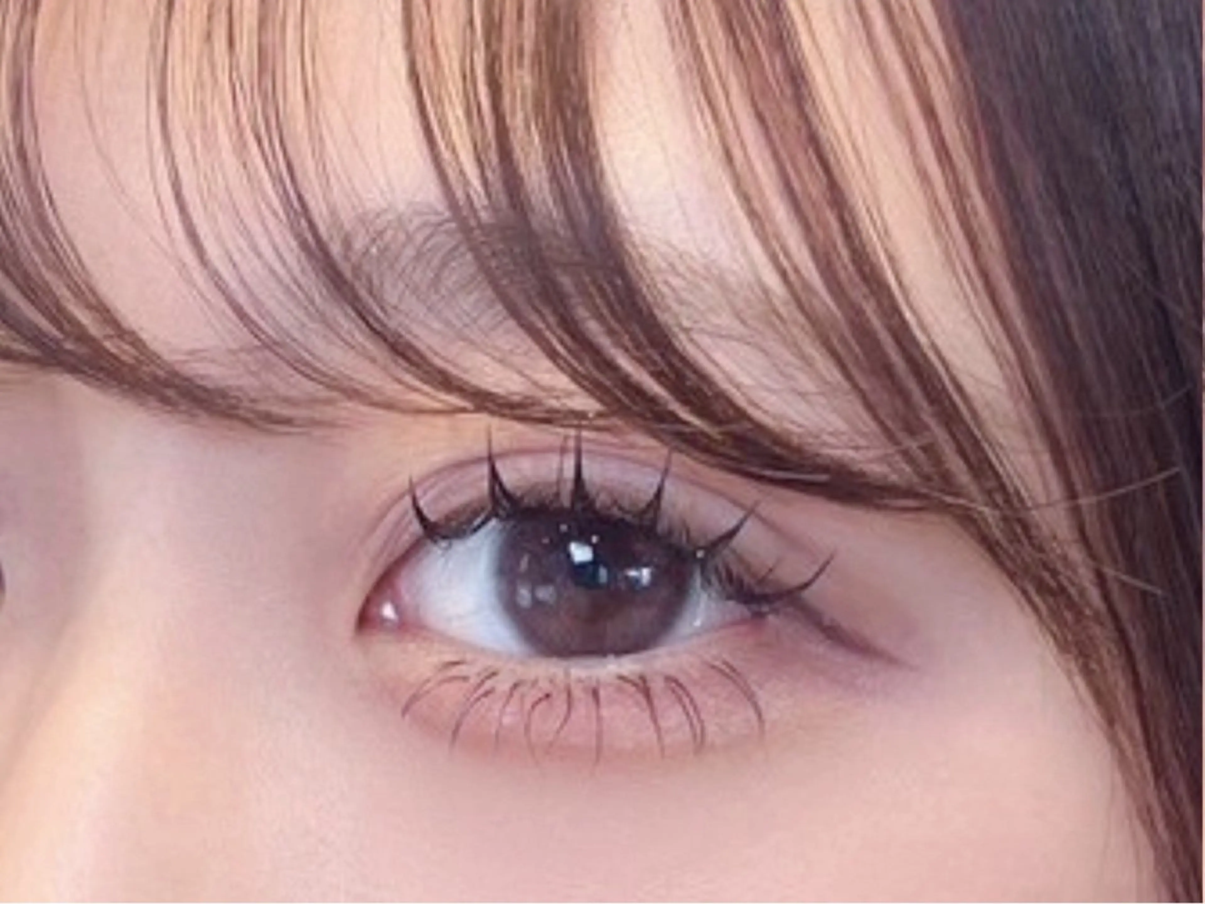 【オフ込】ぱっちり★LED上下マツエクフラットラッシュ上120本+下30本￥6000の写真