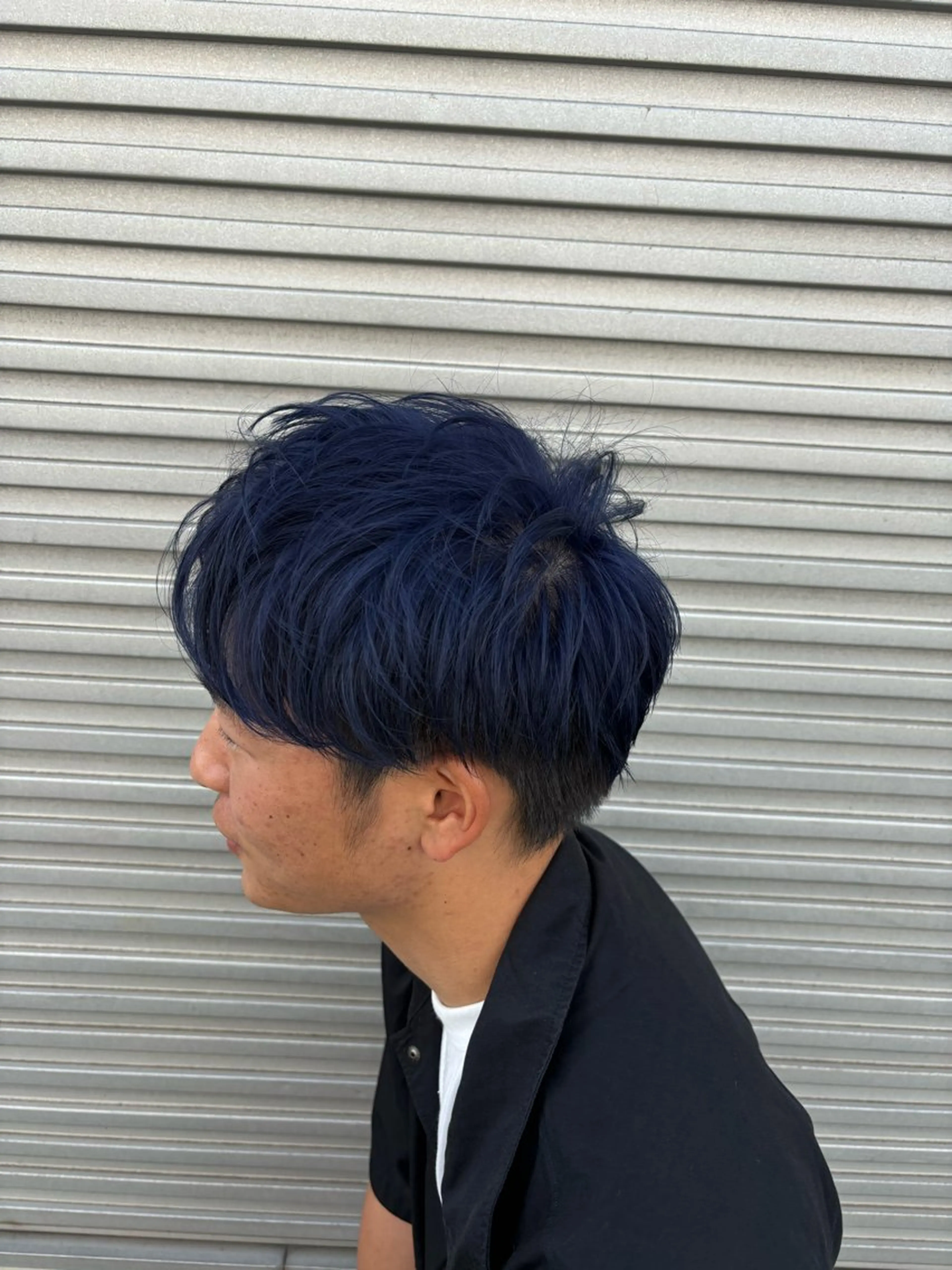 カラー メンズ メンズブリーチ ブリーチ ブルーカラー 透明感カラー/ くびれヘア/ユウユのヘアスタイル