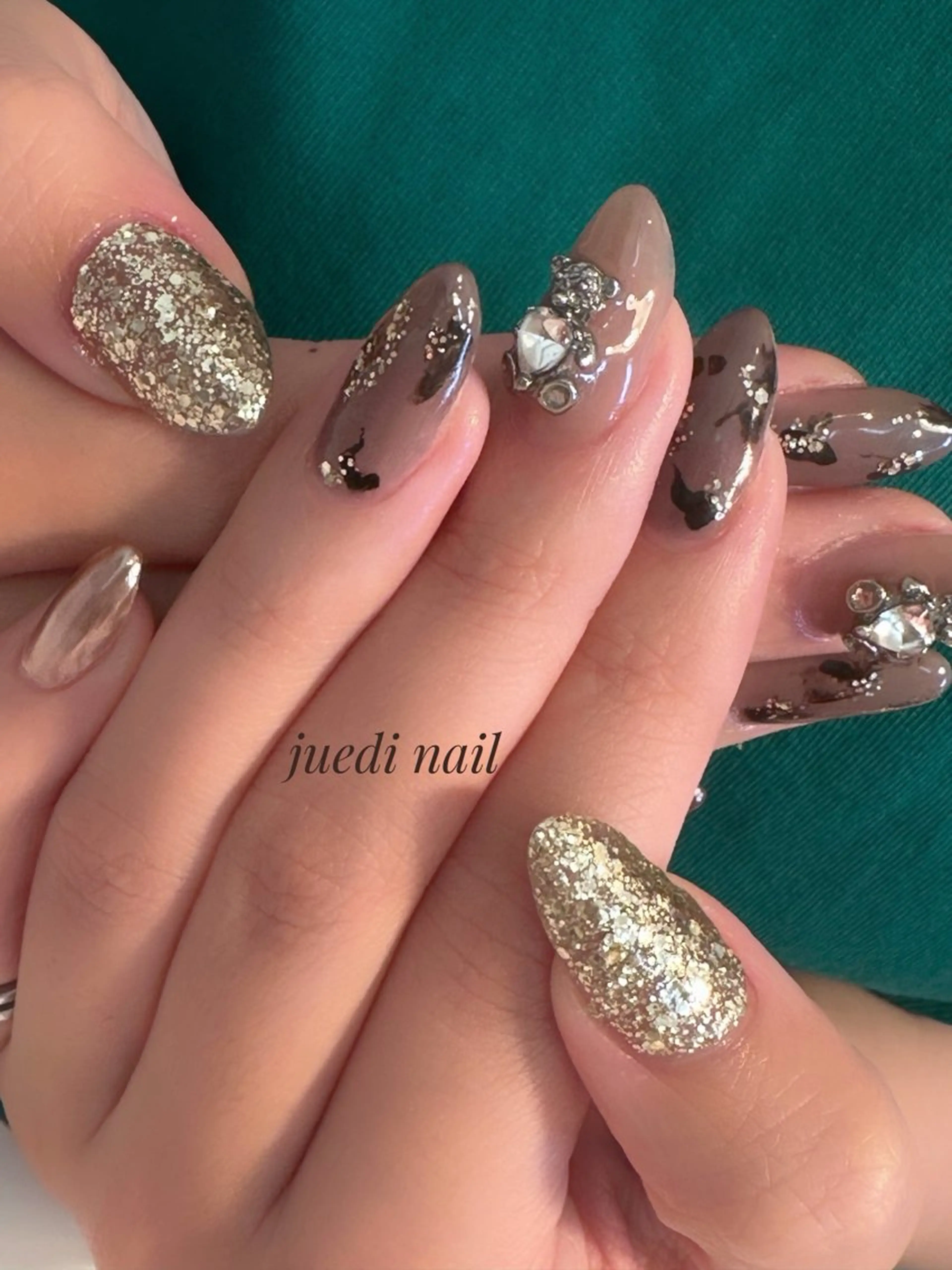 ネイル juedi nail(木曜日のネイル)所属・juedi nail 〜木曜日のネイル〜のネイルデザイン
