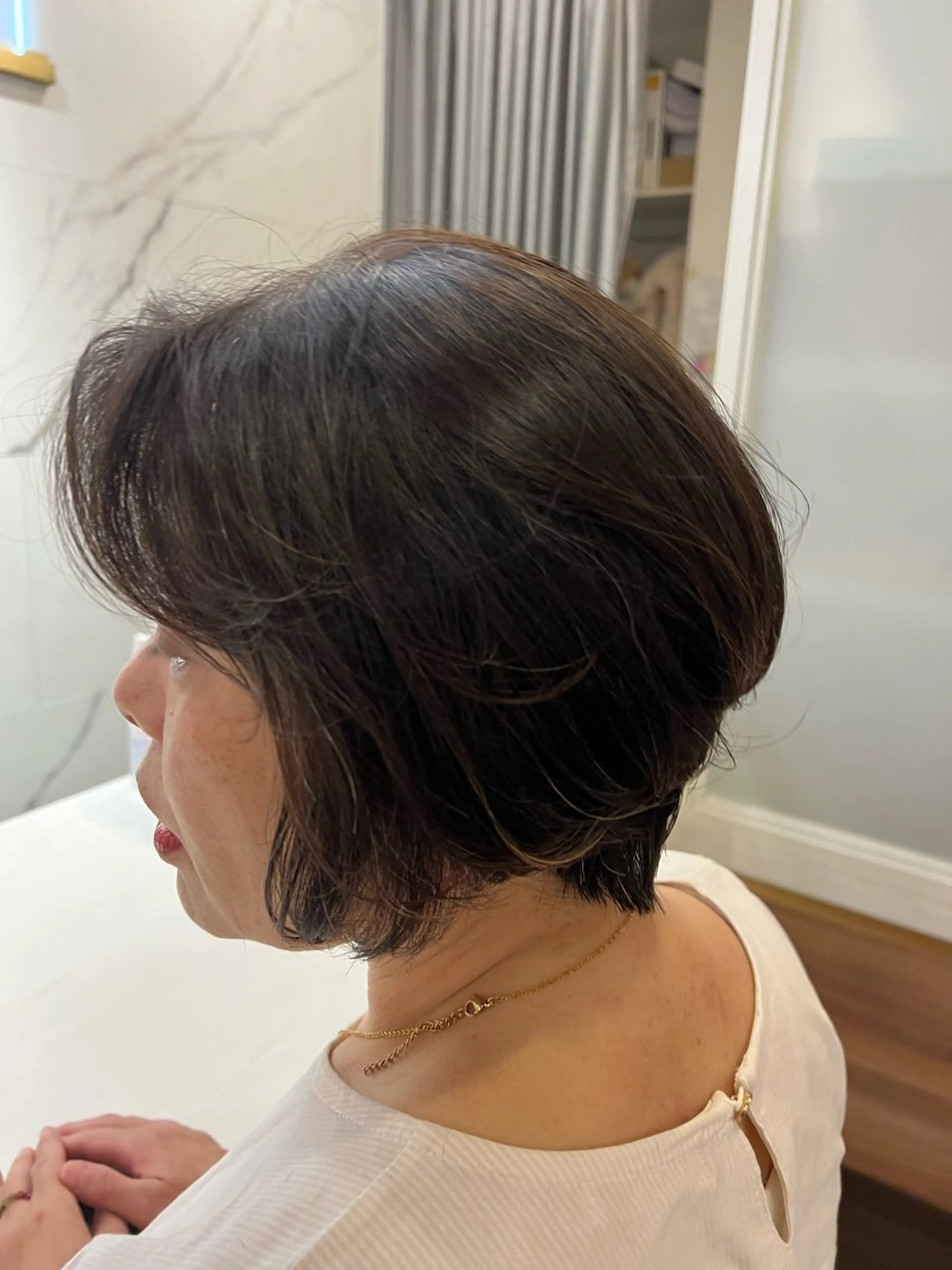 ショート 村中 逸紀のヘアスタイル