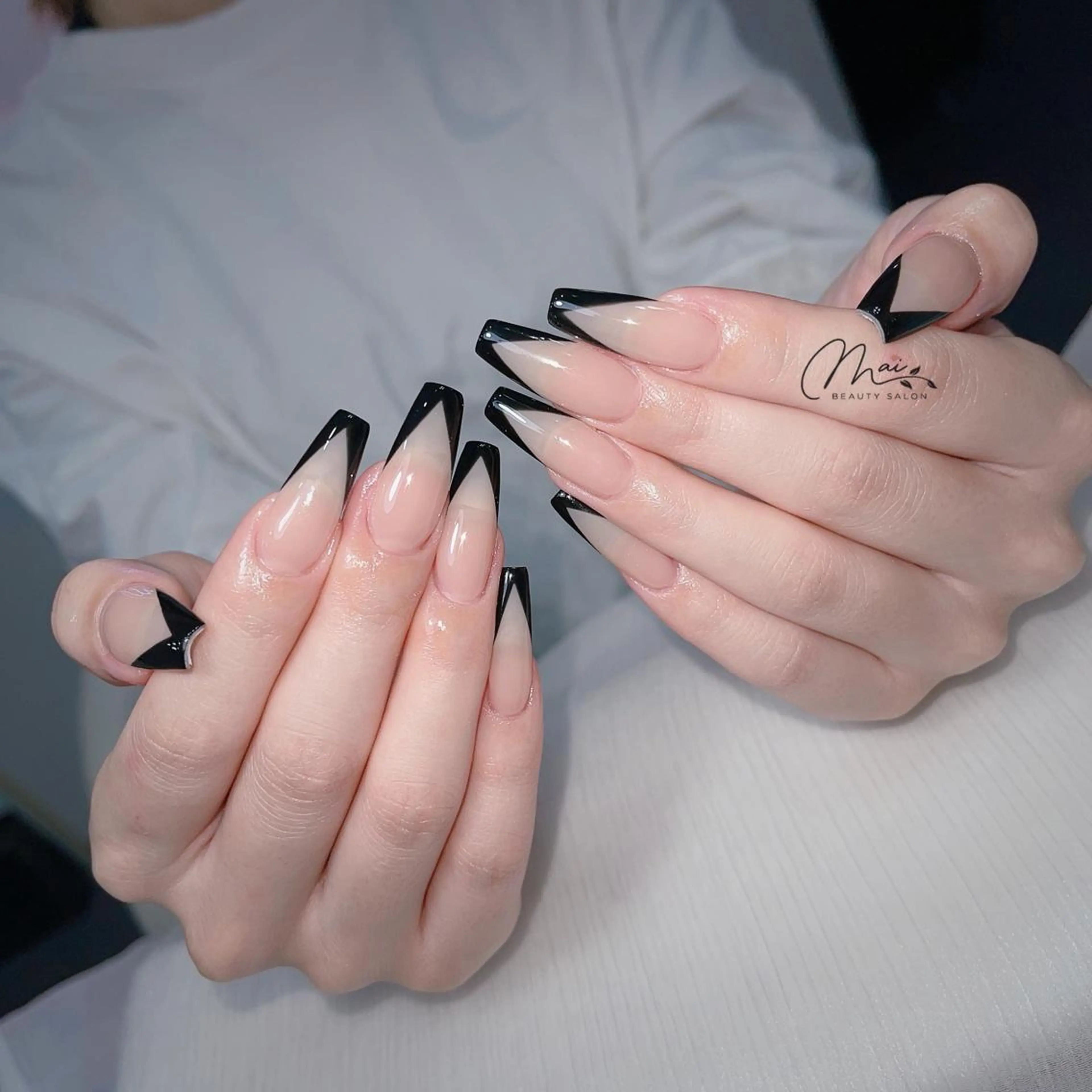 ネイル チークネイル フラッシュネイル フットネイル ジェルネイル マグネットネイル ハンドネイル MaiBeauty To  Toのネイルデザイン