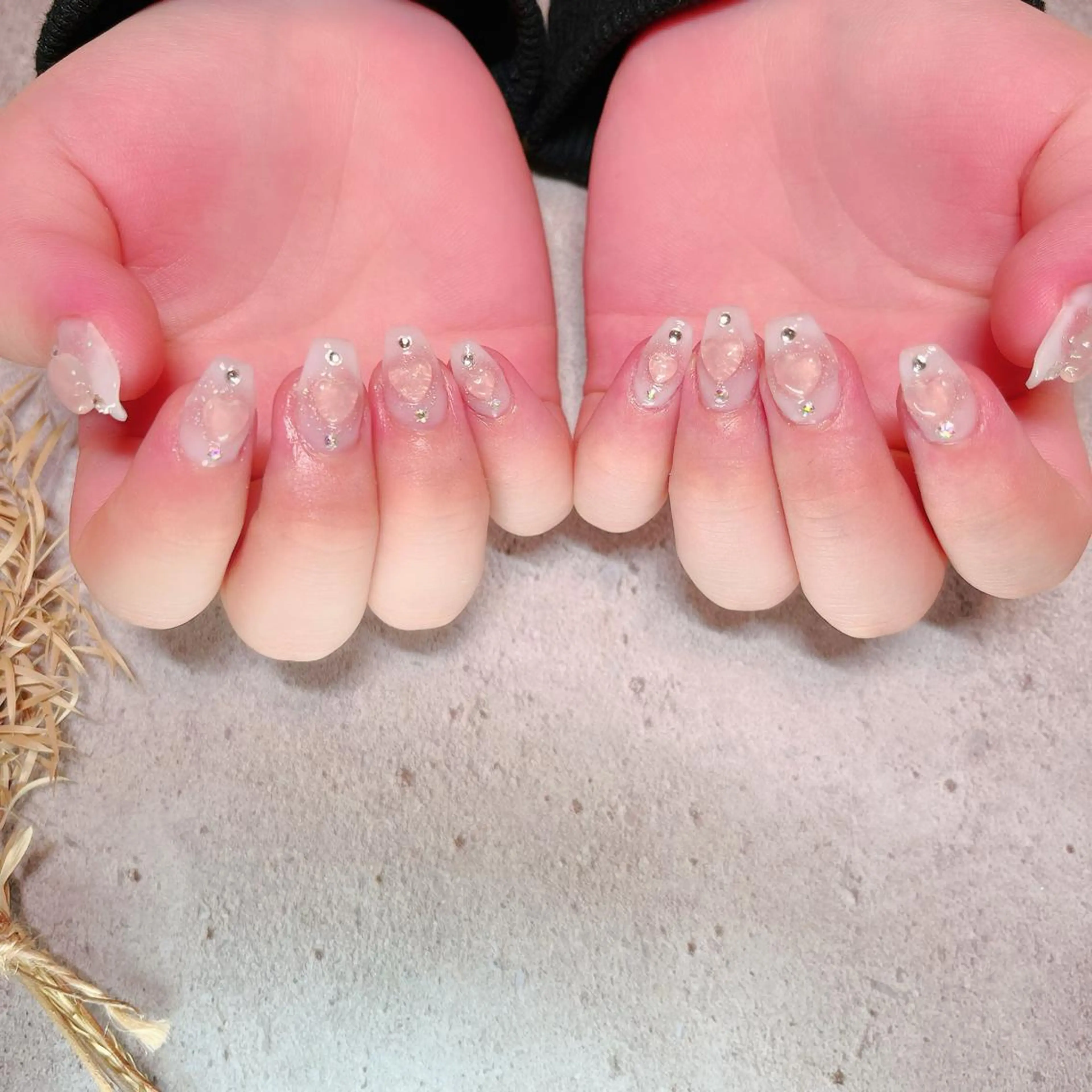 ネイル アートネイル ジェルネイル 氷ネイル・うるうるネイル キラキラネイル 韓国ネイル ♾nail 恵美のマツエク・マツパデザイン