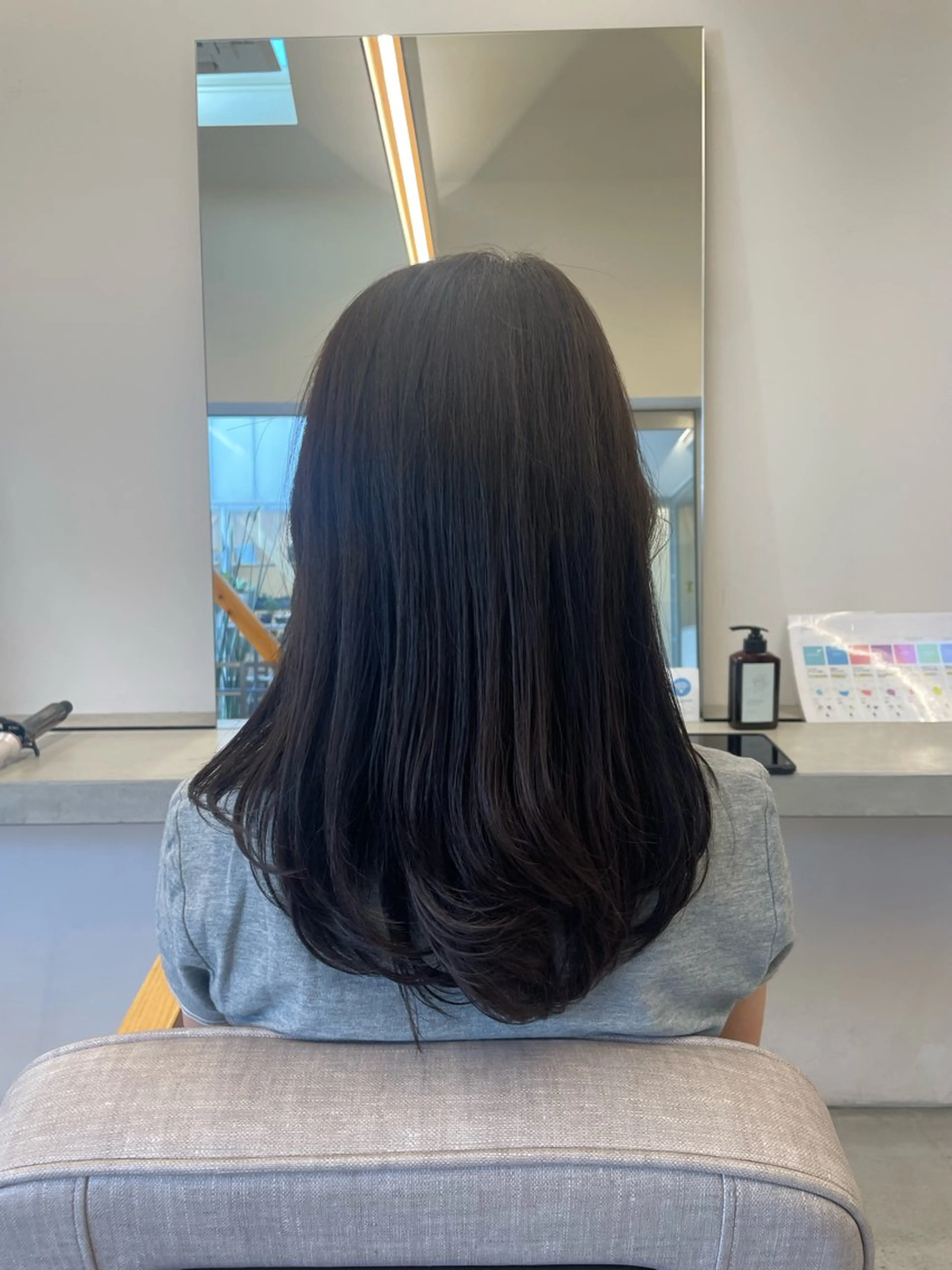 カラー 宮本 茉衣子のヘアスタイル