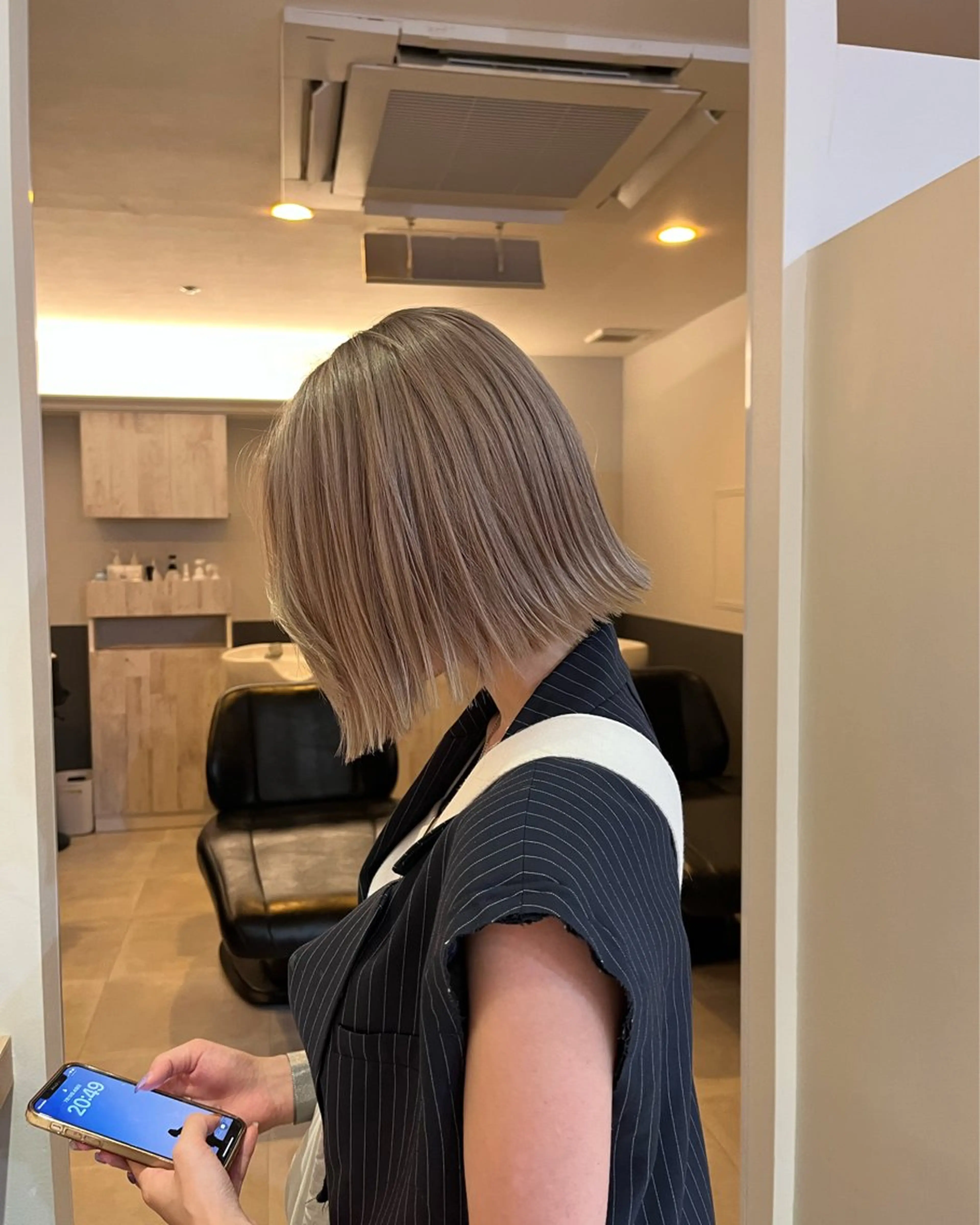 ショート カラー Neale. ユメのヘアスタイル