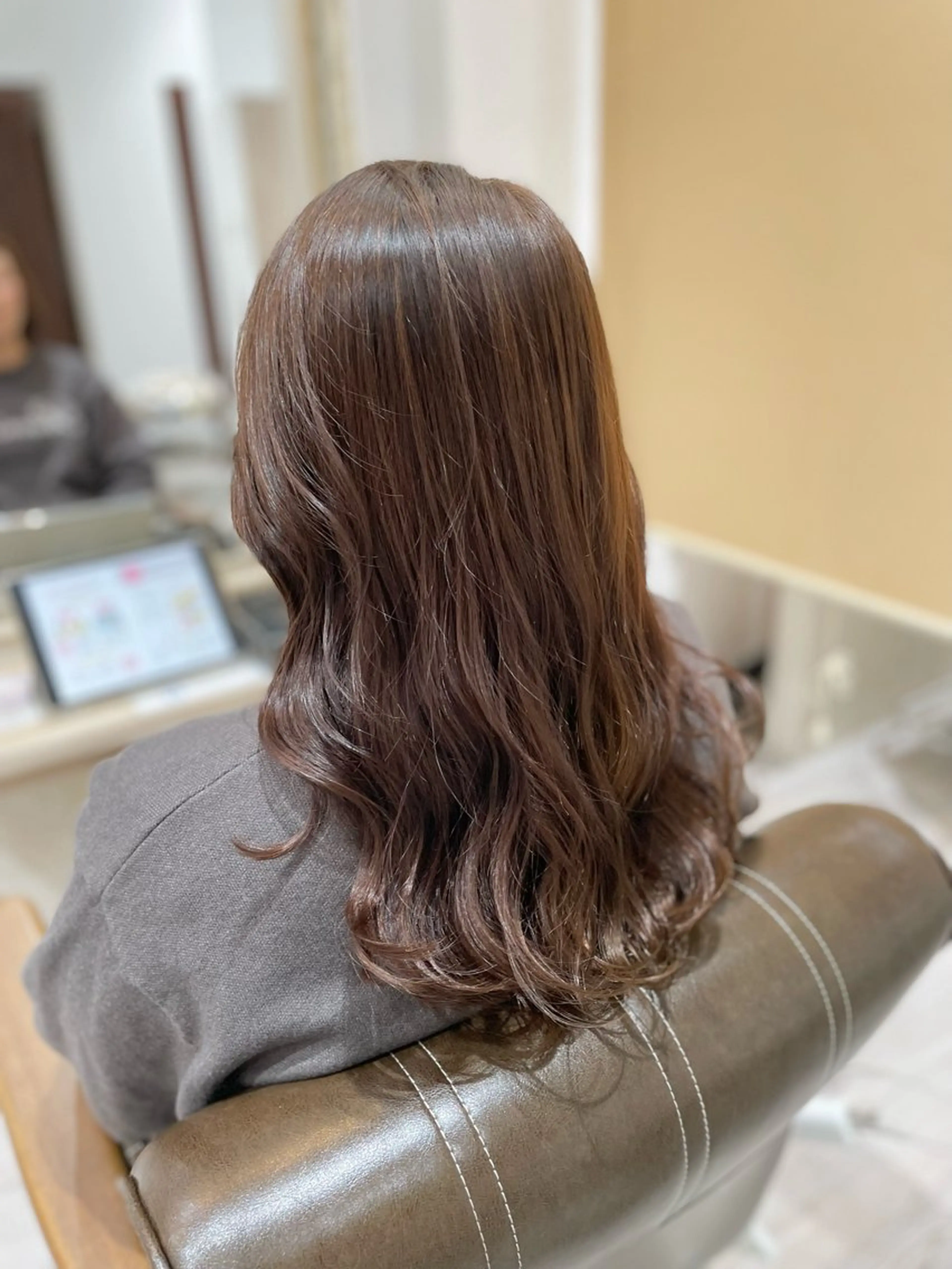 《平日限定!!大人気っ💖》ぷるっと艶カラーの写真