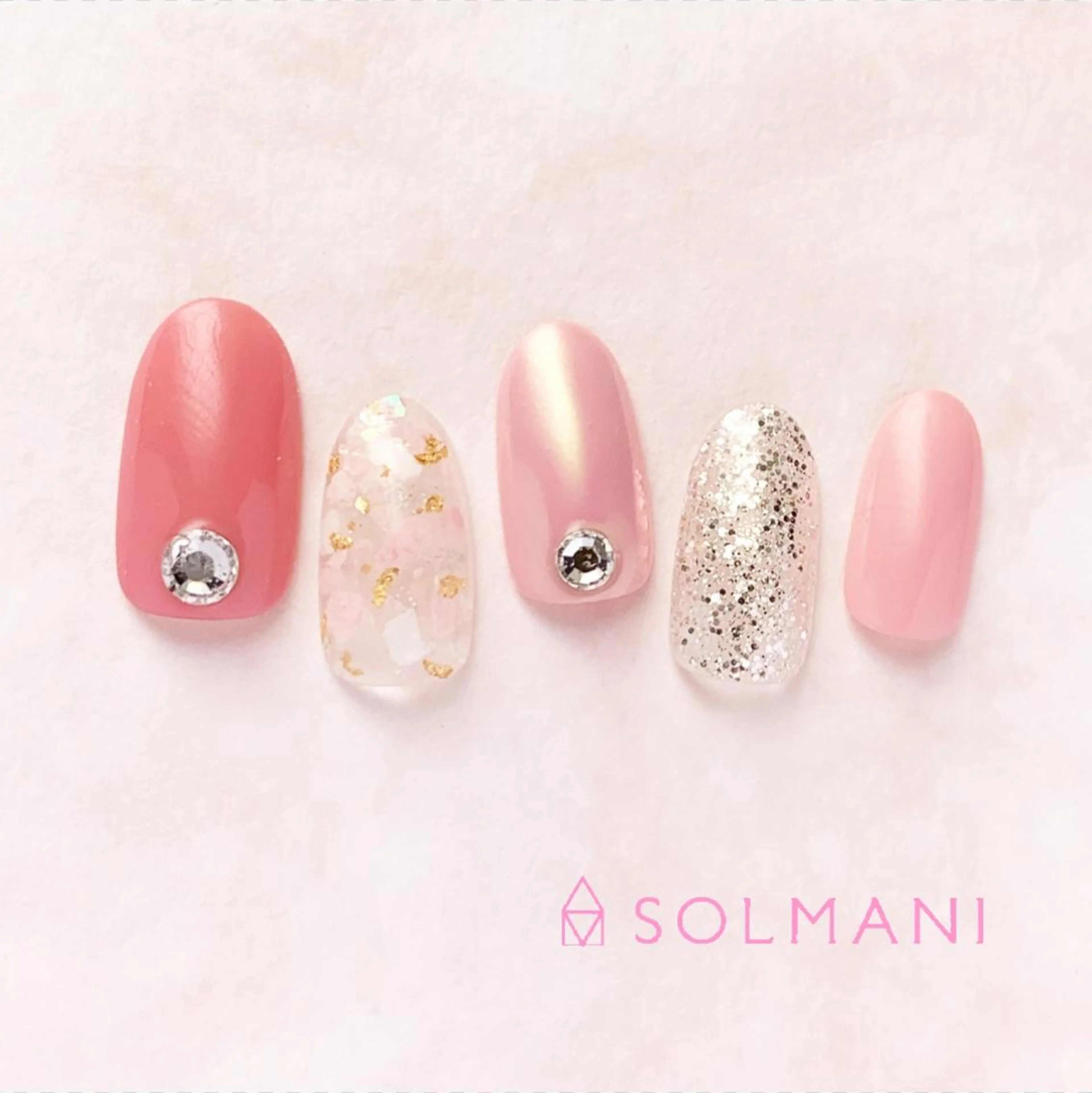 ネイル シンプルネイル SOLMANI 予約担当のネイルデザイン