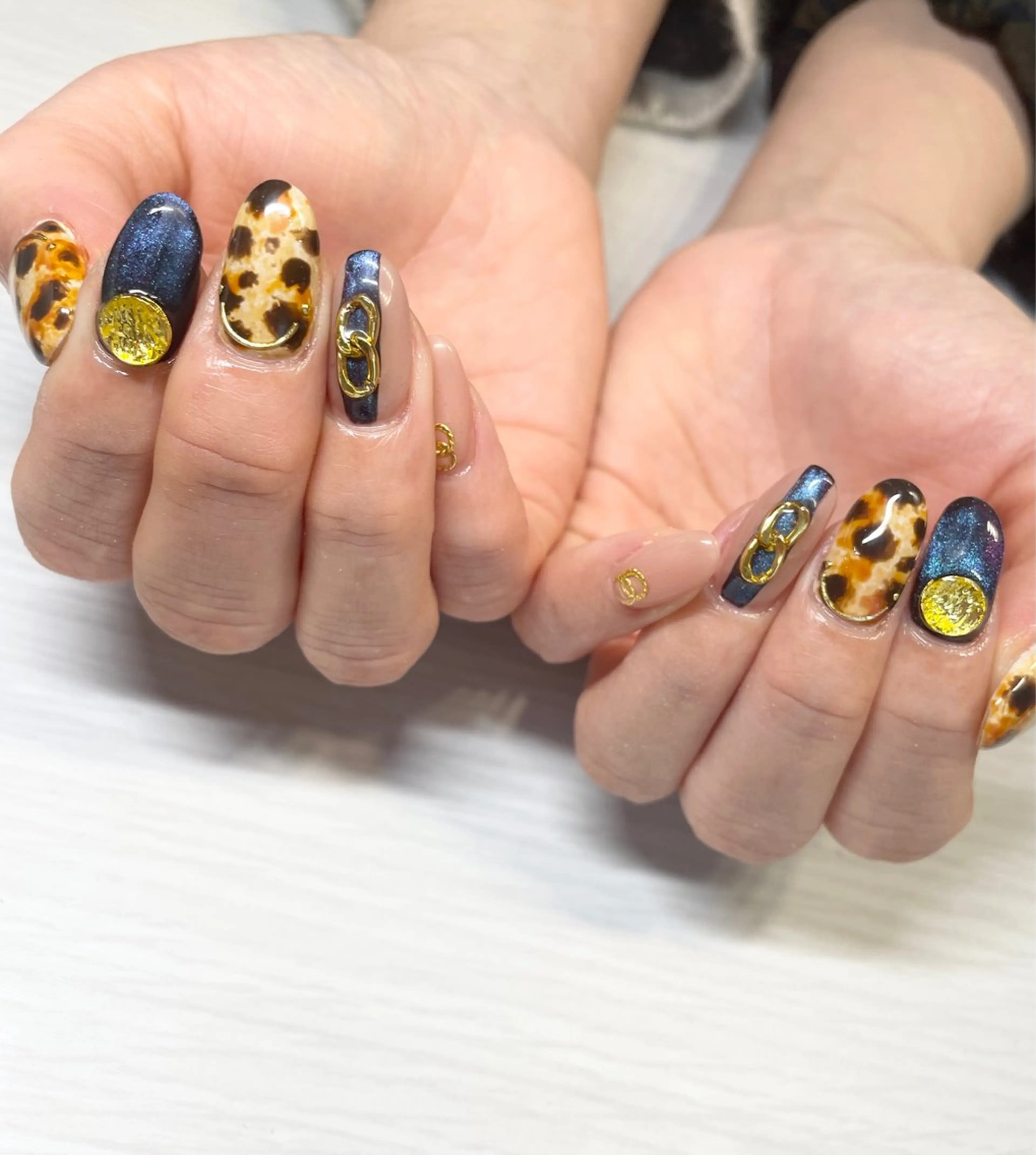 ネイル アニマル柄 マグネットネイル N.style所属・Ｎ. styleのネイルデザイン