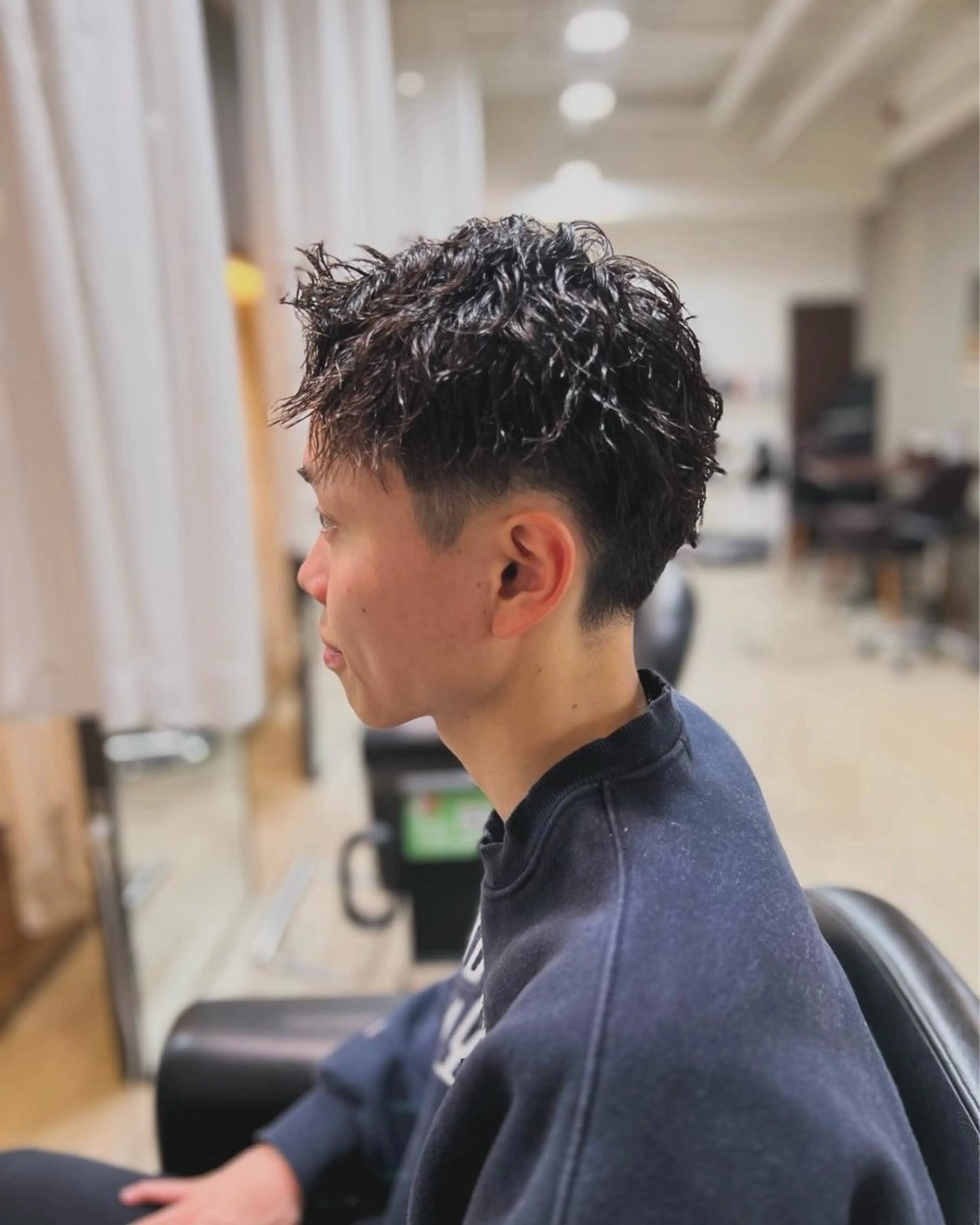 パーマ メンズ アップバング メンズパーマ カット パーマ 心斎橋バレイヤージュ 小林勝貴のヘアスタイル